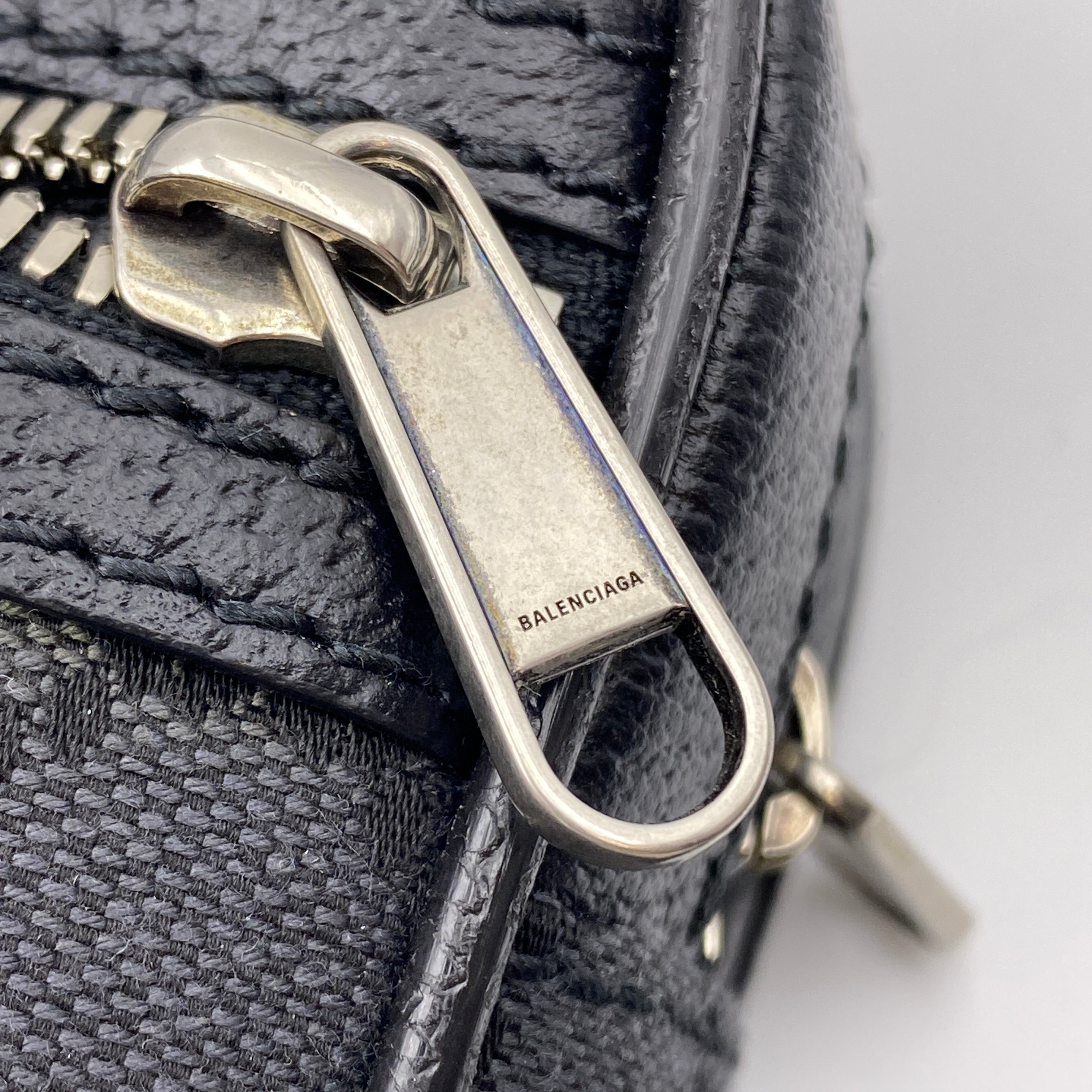 【送料無料】_ BALENCIAGA × GUCCI_(バレンシアガ x グッチ)_ハッカー プロジェクト _ショルダーバッグ 680129_ 中古品