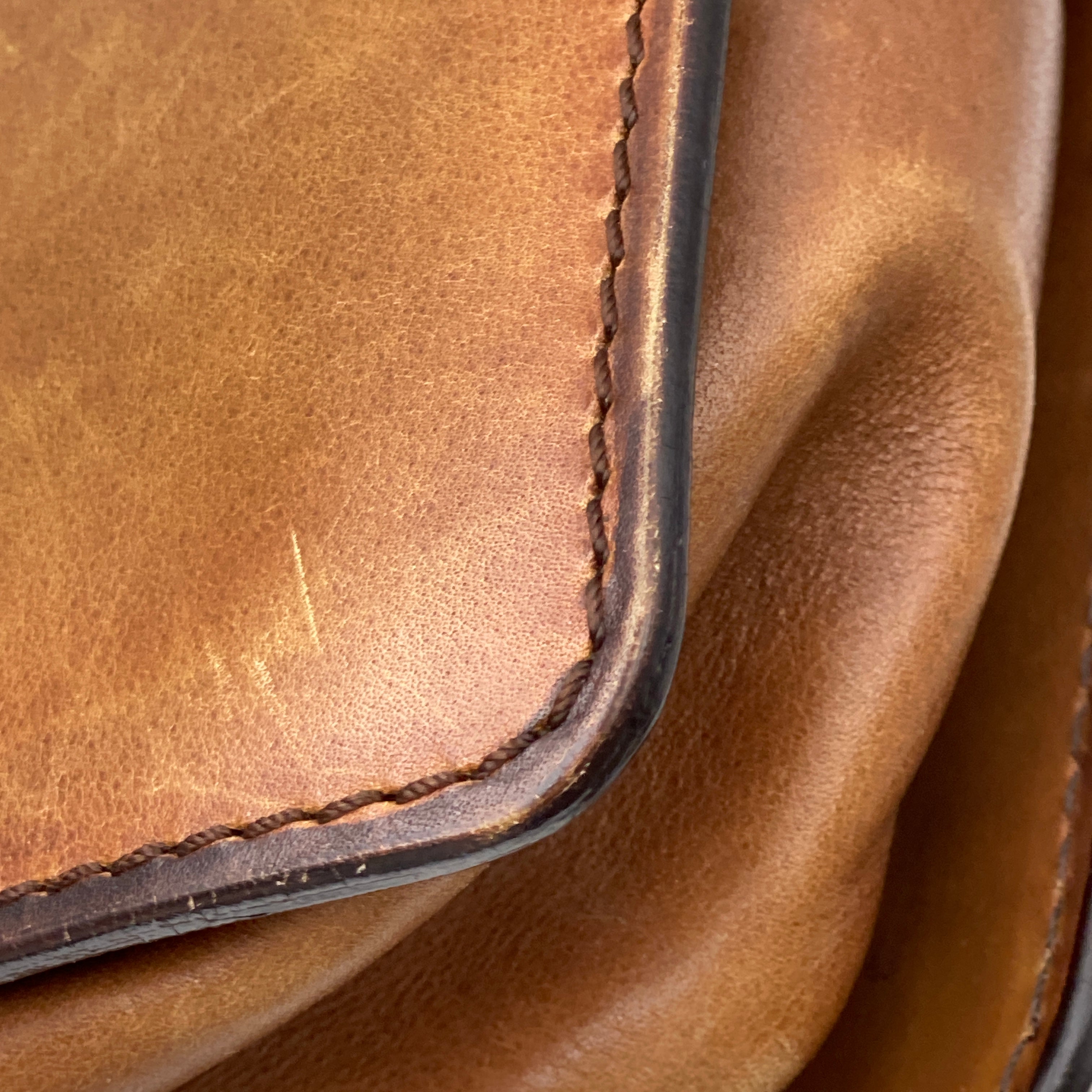 Berluti_(ベルルッティ)_ラプティ サコッシュ_ スクリットレザー カリグラフィ_ショルダーバッグ_ 中古品