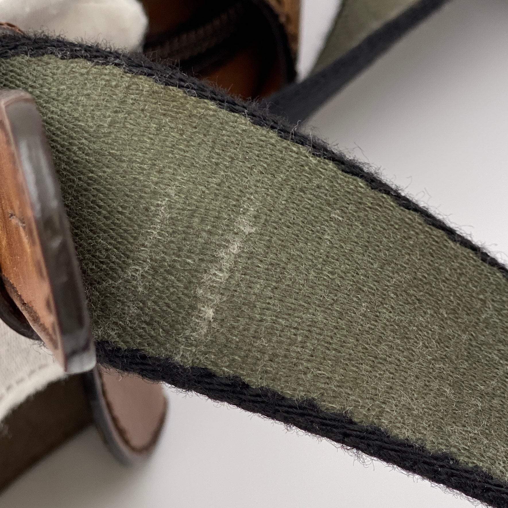 Berluti_(ベルルッティ)_ラプティ サコッシュ_ スクリットレザー カリグラフィ_ショルダーバッグ_ 中古品