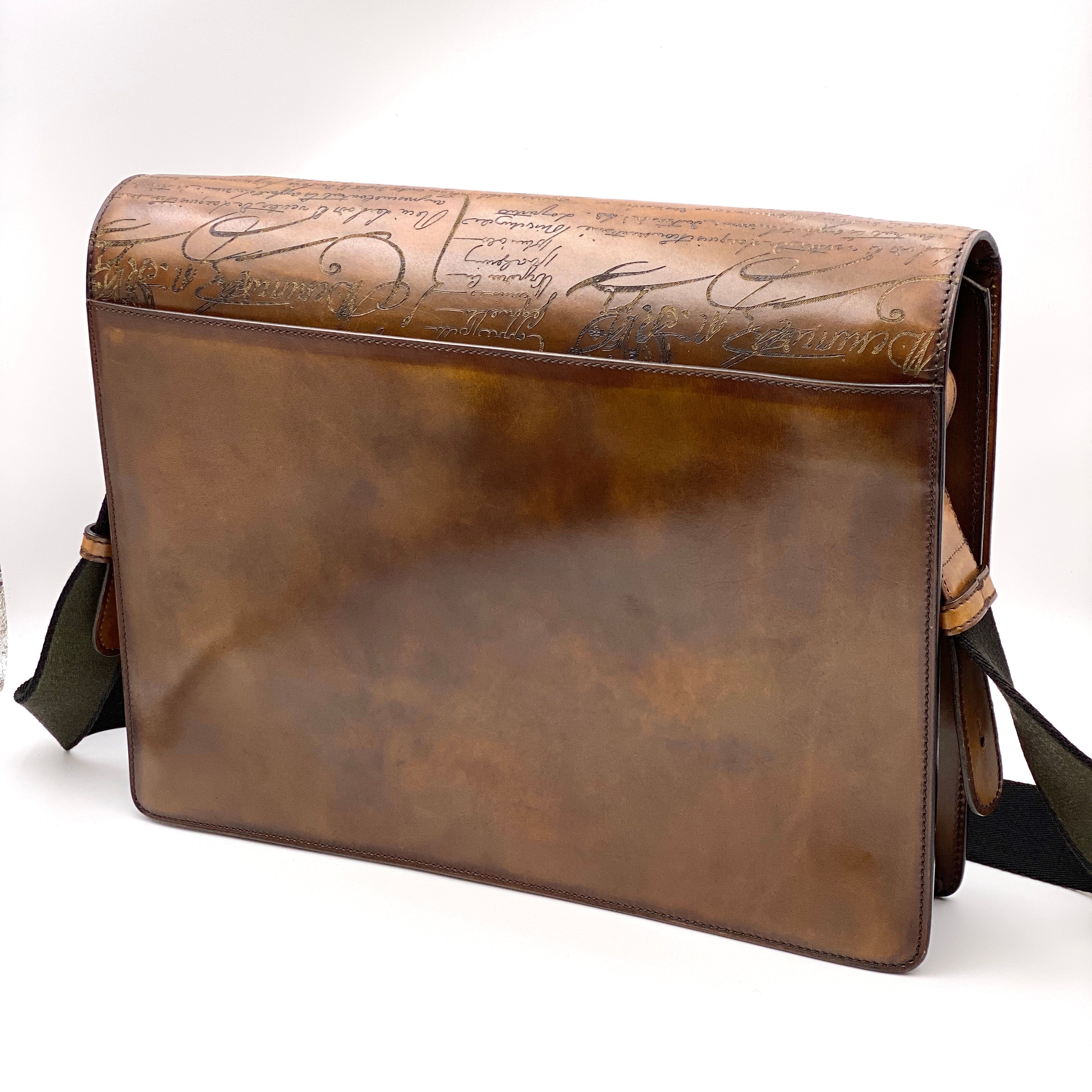 Berluti_(ベルルッティ)_ランスウシオン _スクリットレザー_カリグラフィ_ メッセンジャーバッグ_ 中古品