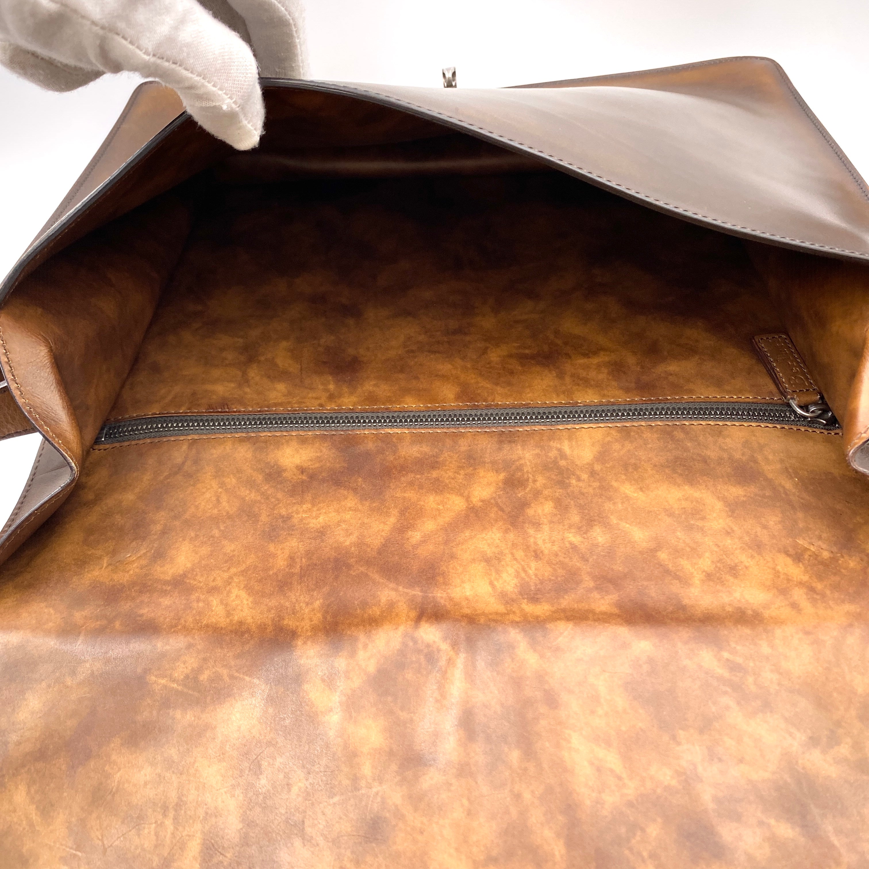 Berluti_(ベルルッティ)_ランスウシオン _スクリットレザー_カリグラフィ_ メッセンジャーバッグ_ 中古品