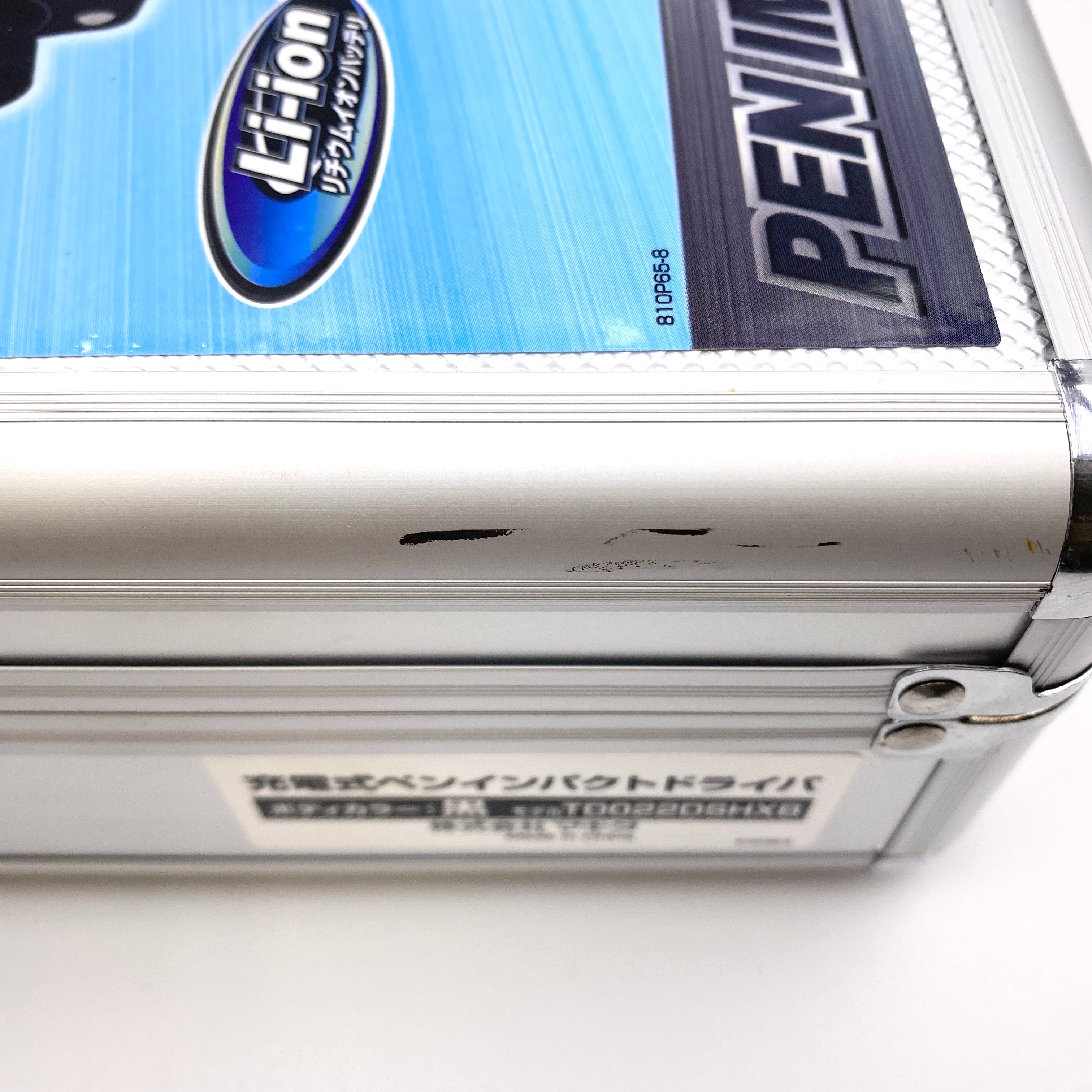 【送料無料】_ makita_(マキタ)_充電式ペンインパクトドライバ _TD022DSHXB(黒)_未使用品