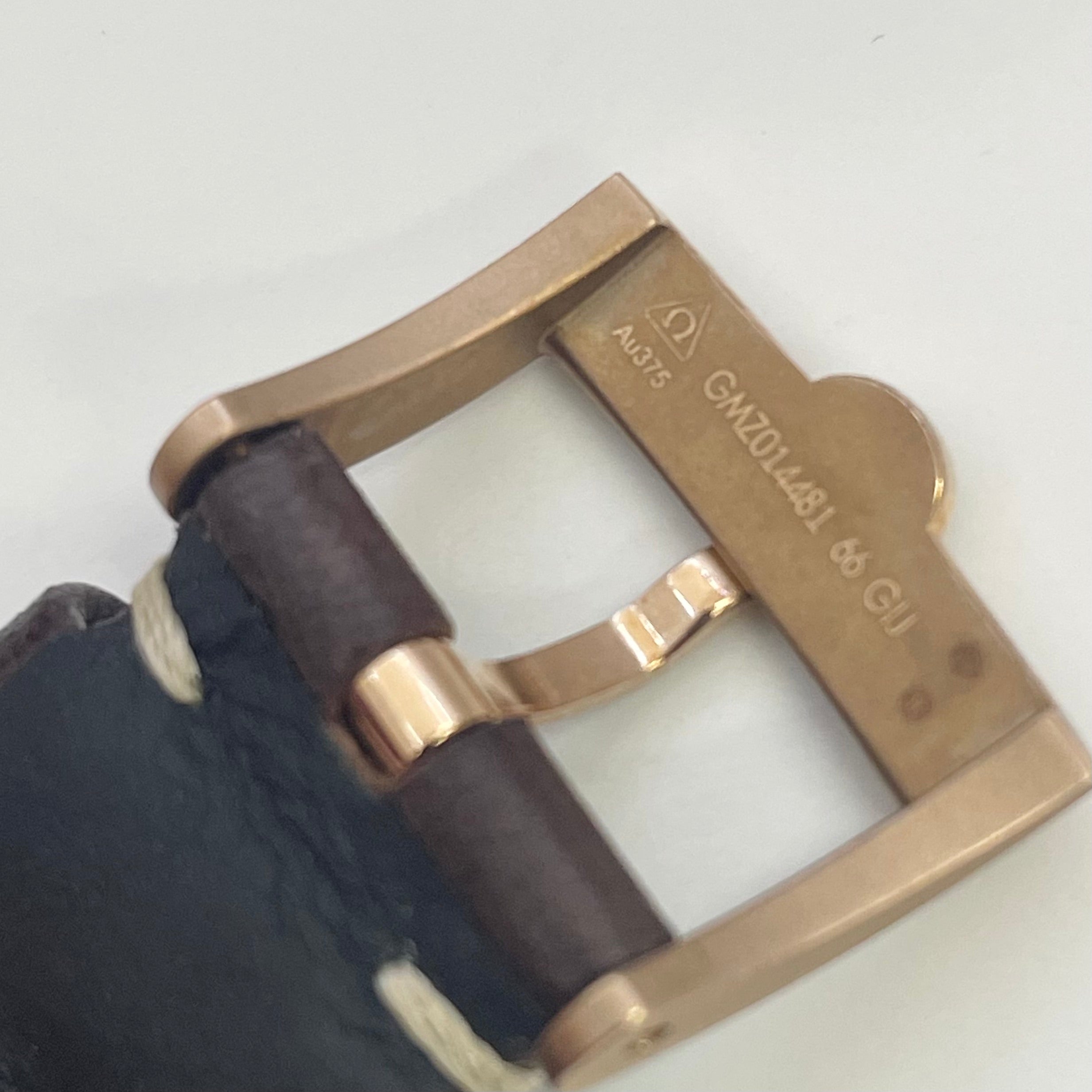 【送料無料】_ OMEGA_(オメガ)_シーマスター 300 _マスター クロノメーター _234.92.41.21.10.00_中古品