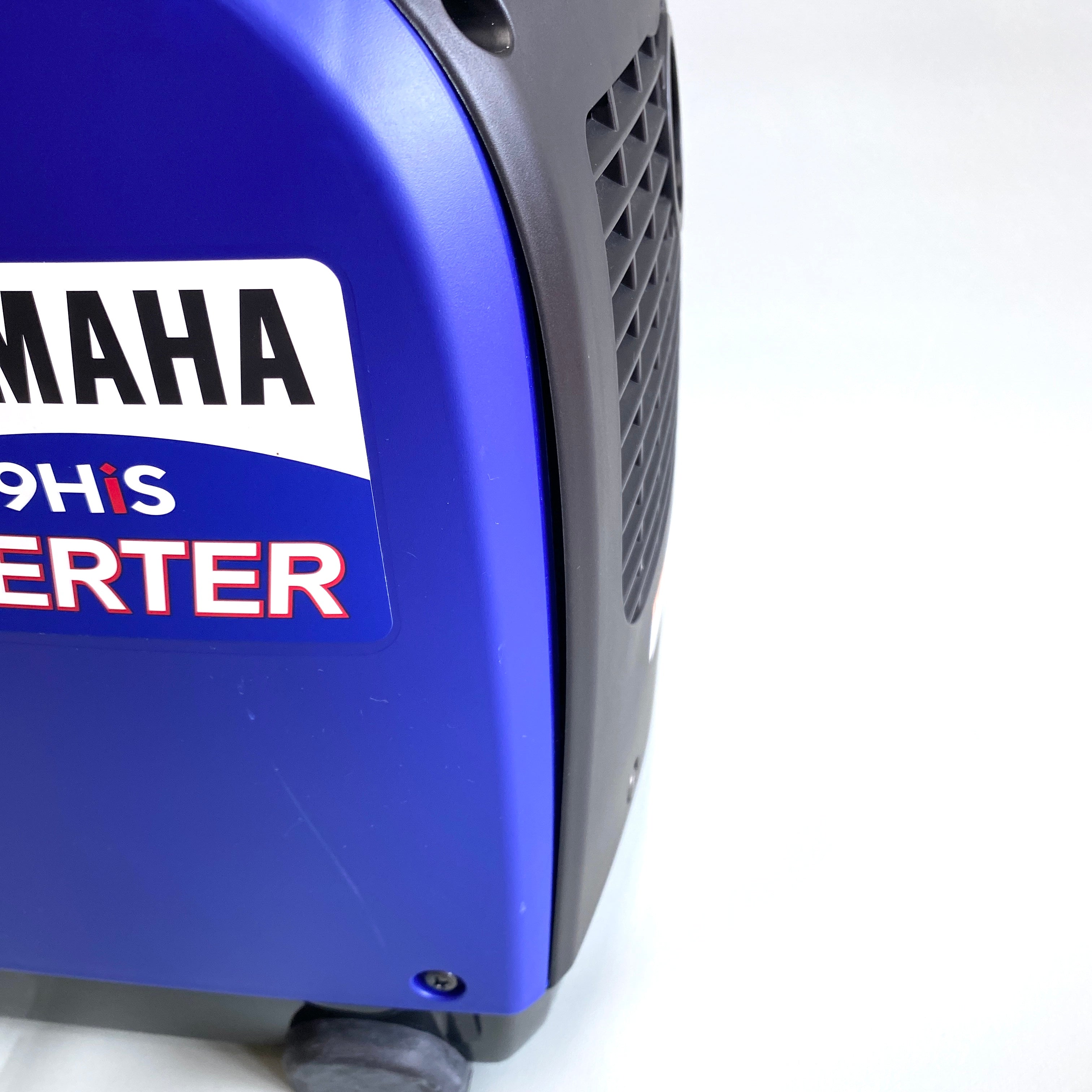 【送料無料】_ YAMAHA_(ヤマハ発動機)_インバータ発電機 EF9HiS _中古品