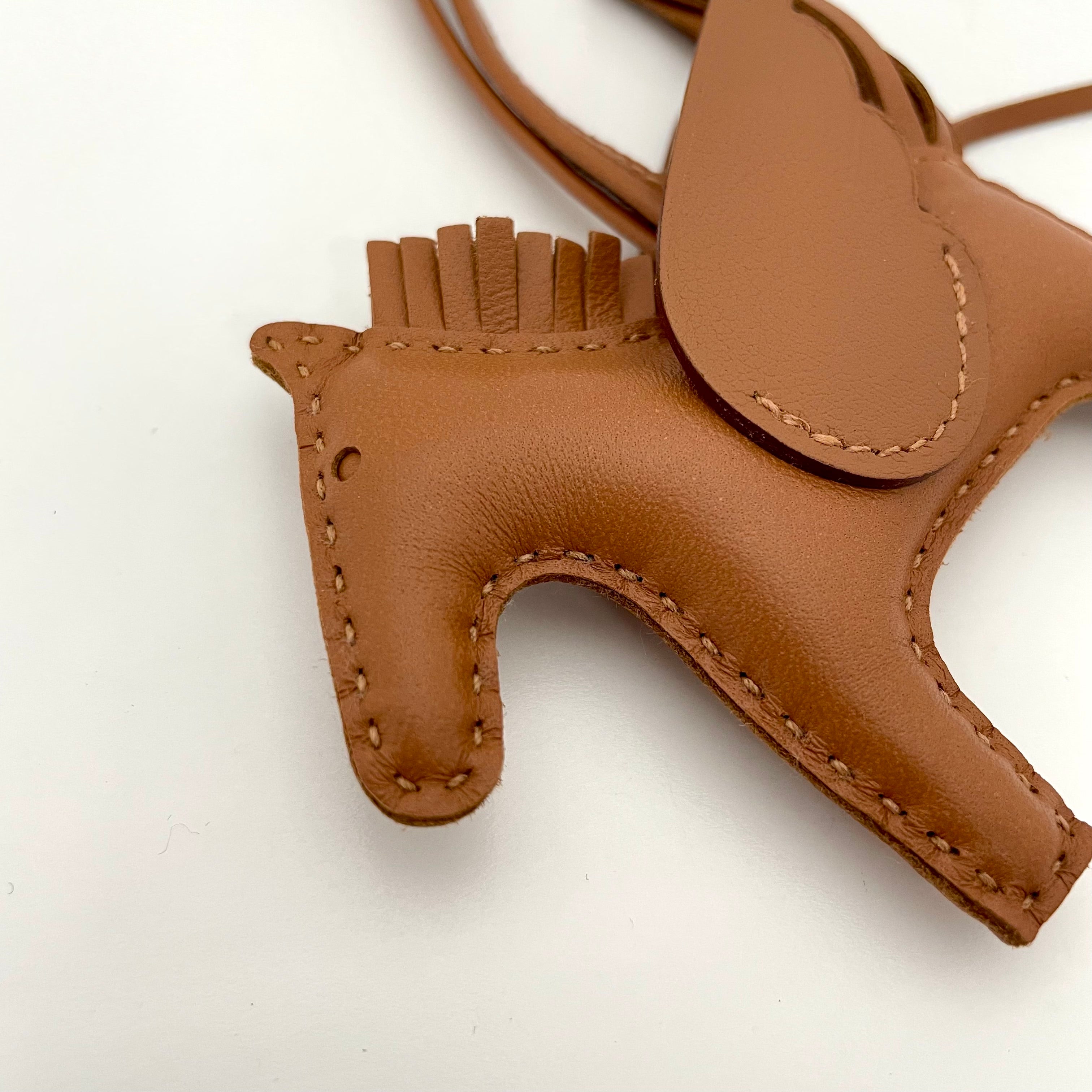 【送料無料】_ HERMES _(エルメス) _ロデオ ペガサス PM _チャーム ゴールド _未使用品