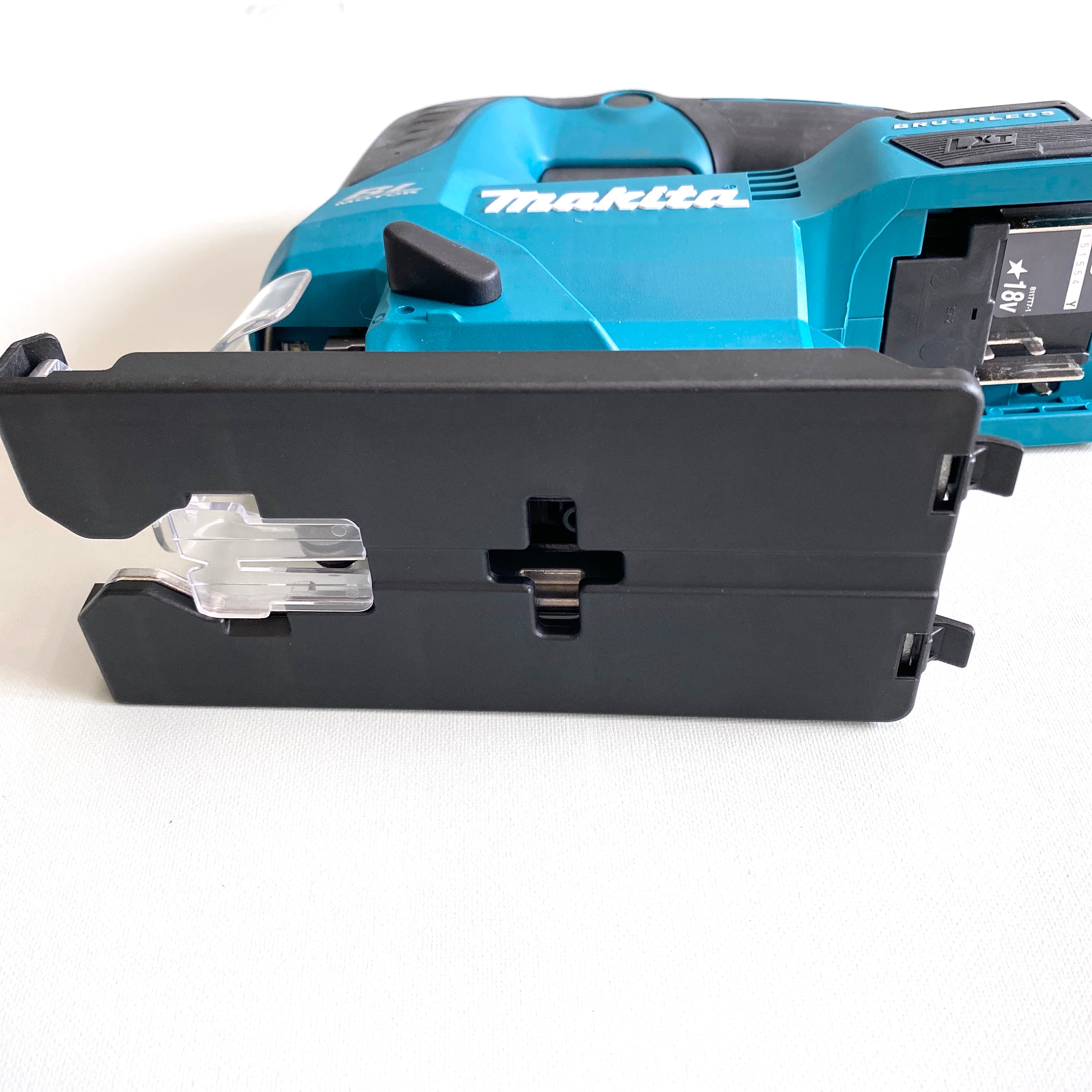 【送料無料】_ makita_(マキタ)_充電式ジグソー JV184DZK_(バッテリー/充電器別売)_中古品