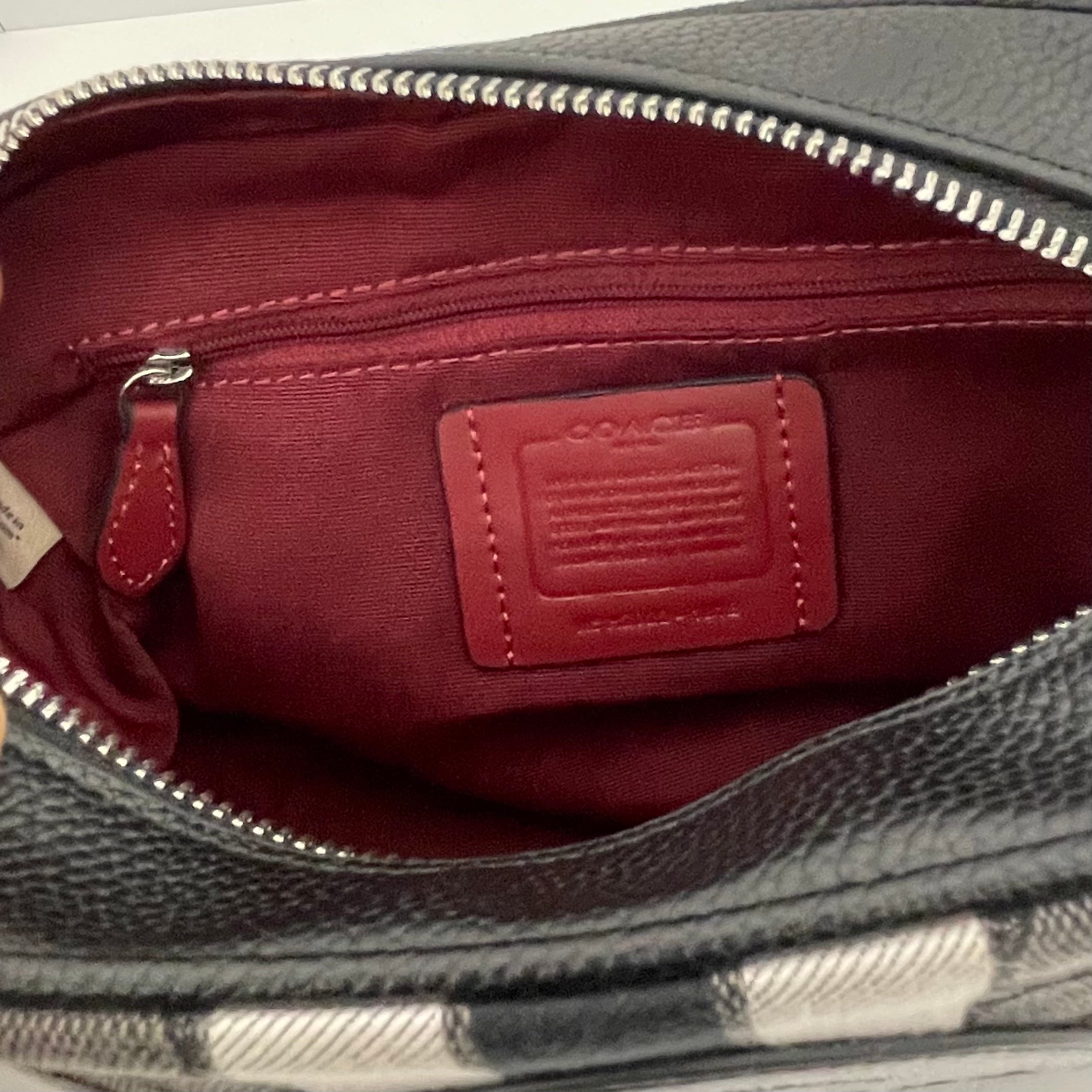 COACH _(コーチ)_ ショルダーバッグ_ シグネチャー ロゴ_ カメラバッグ1912_ 中古品