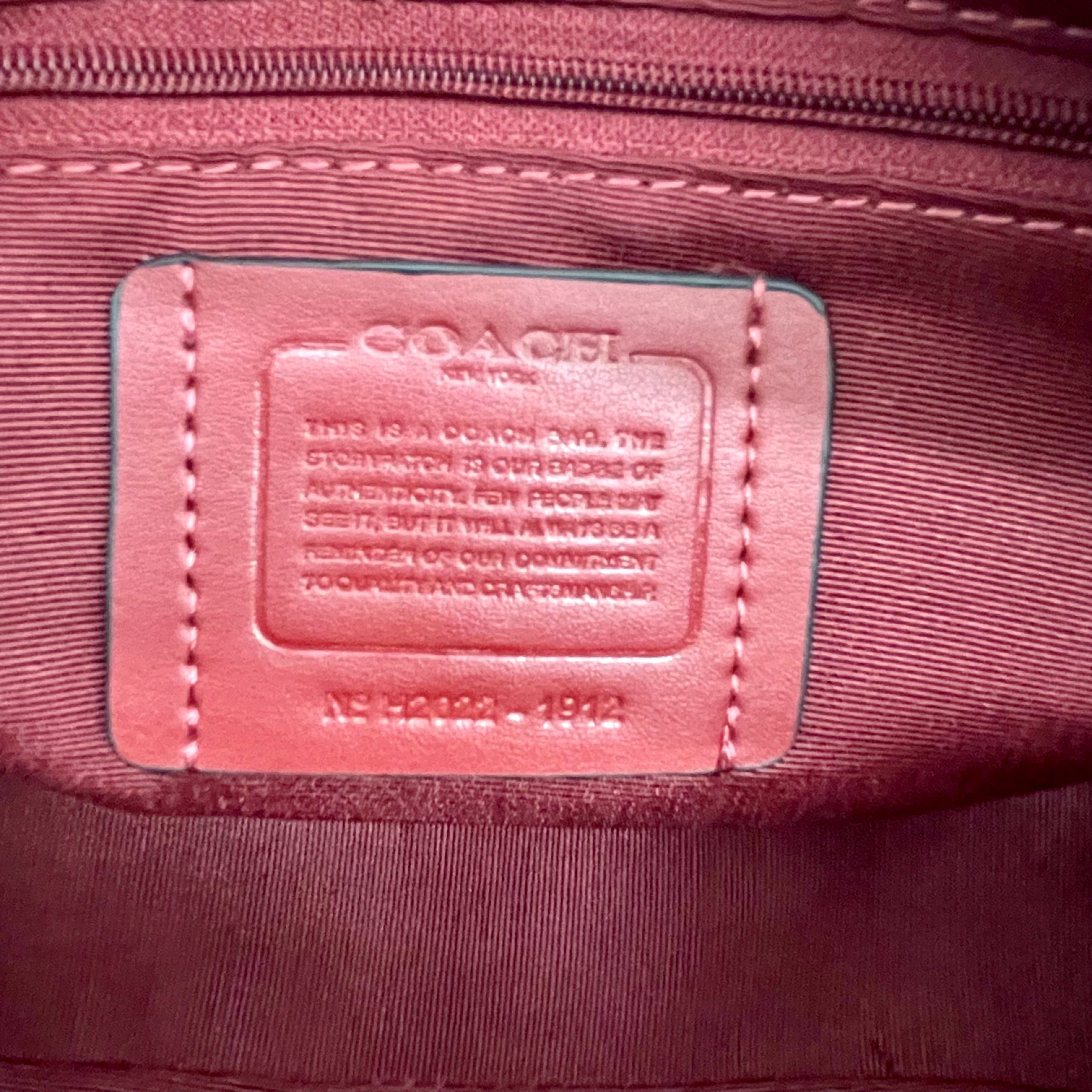 COACH _(コーチ)_ ショルダーバッグ_ シグネチャー ロゴ_ カメラバッグ1912_ 中古品