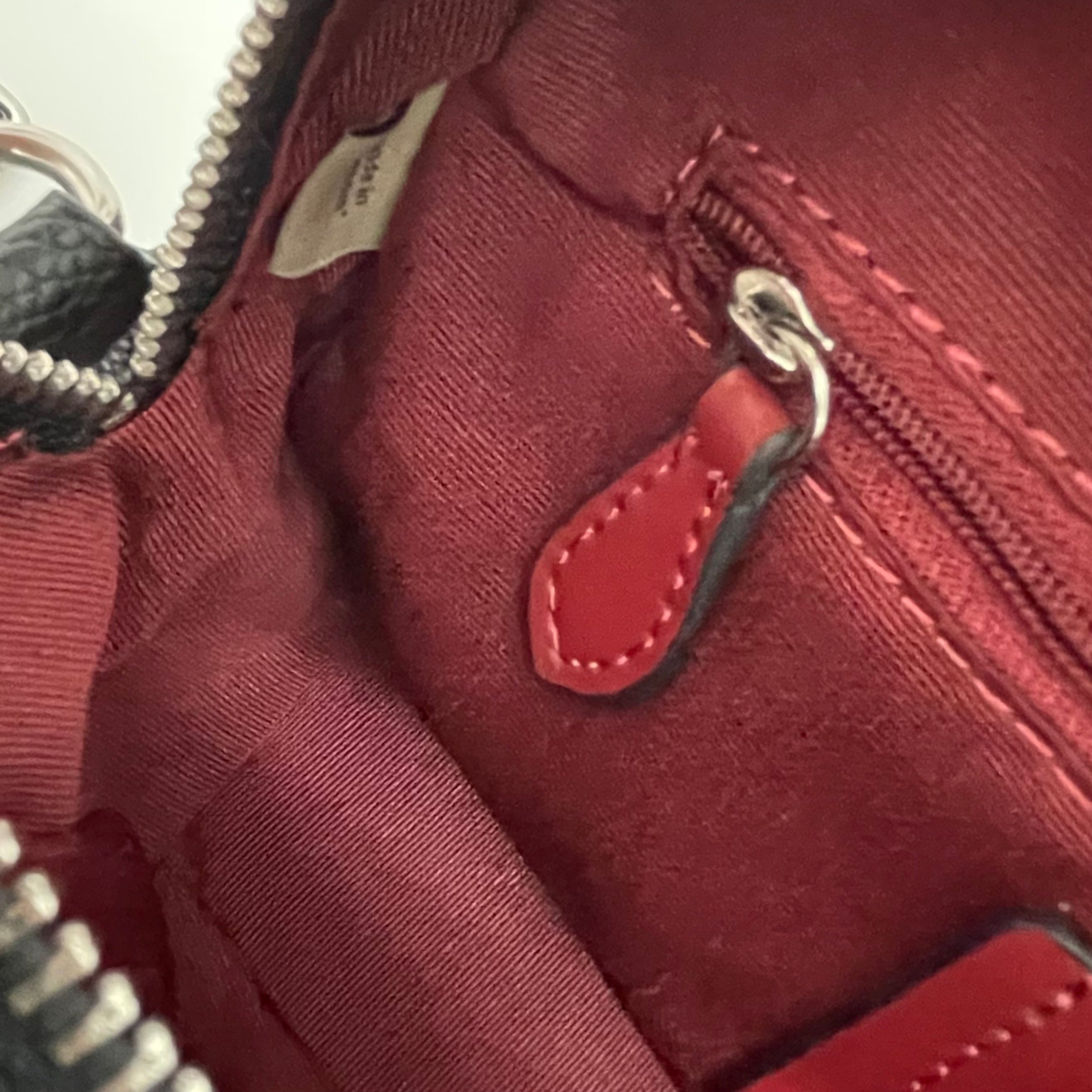 COACH _(コーチ)_ ショルダーバッグ_ シグネチャー ロゴ_ カメラバッグ1912_ 中古品