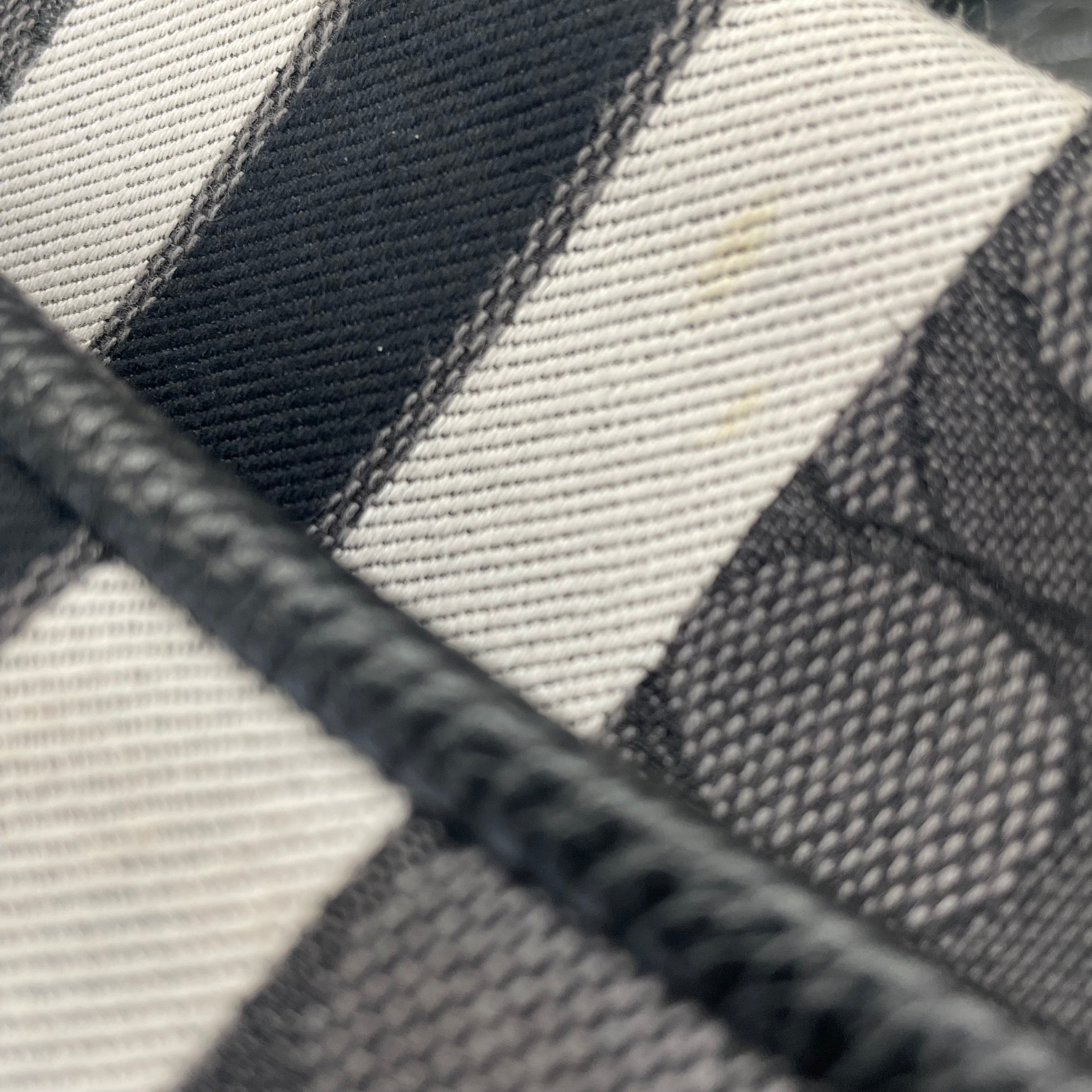 COACH _(コーチ)_ ショルダーバッグ_ シグネチャー ロゴ_ カメラバッグ1912_ 中古品