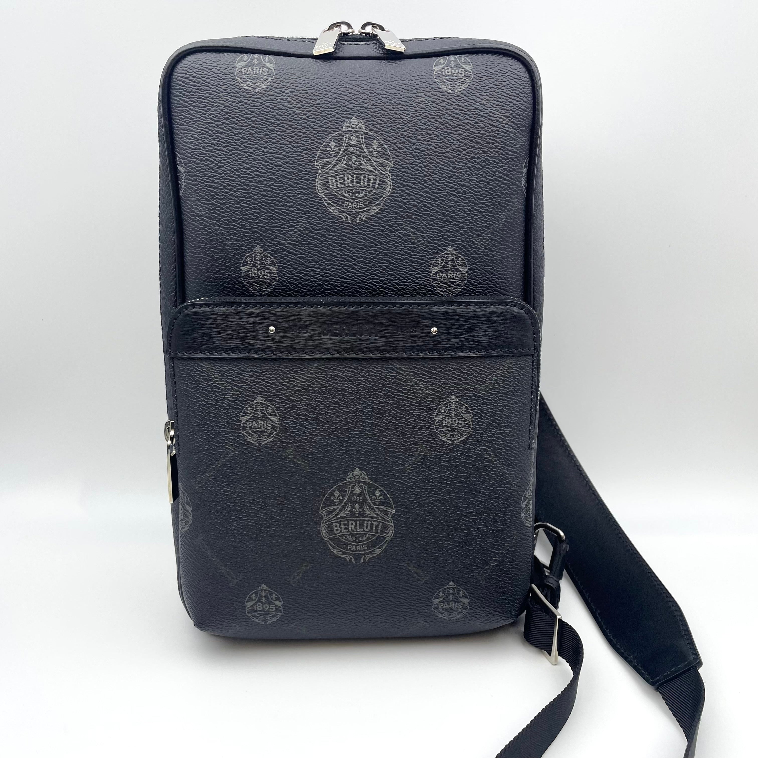 【送料無料】_ BERLUTI_(ベルルッティ)_PVCxレザー ボディバッグ _中古品