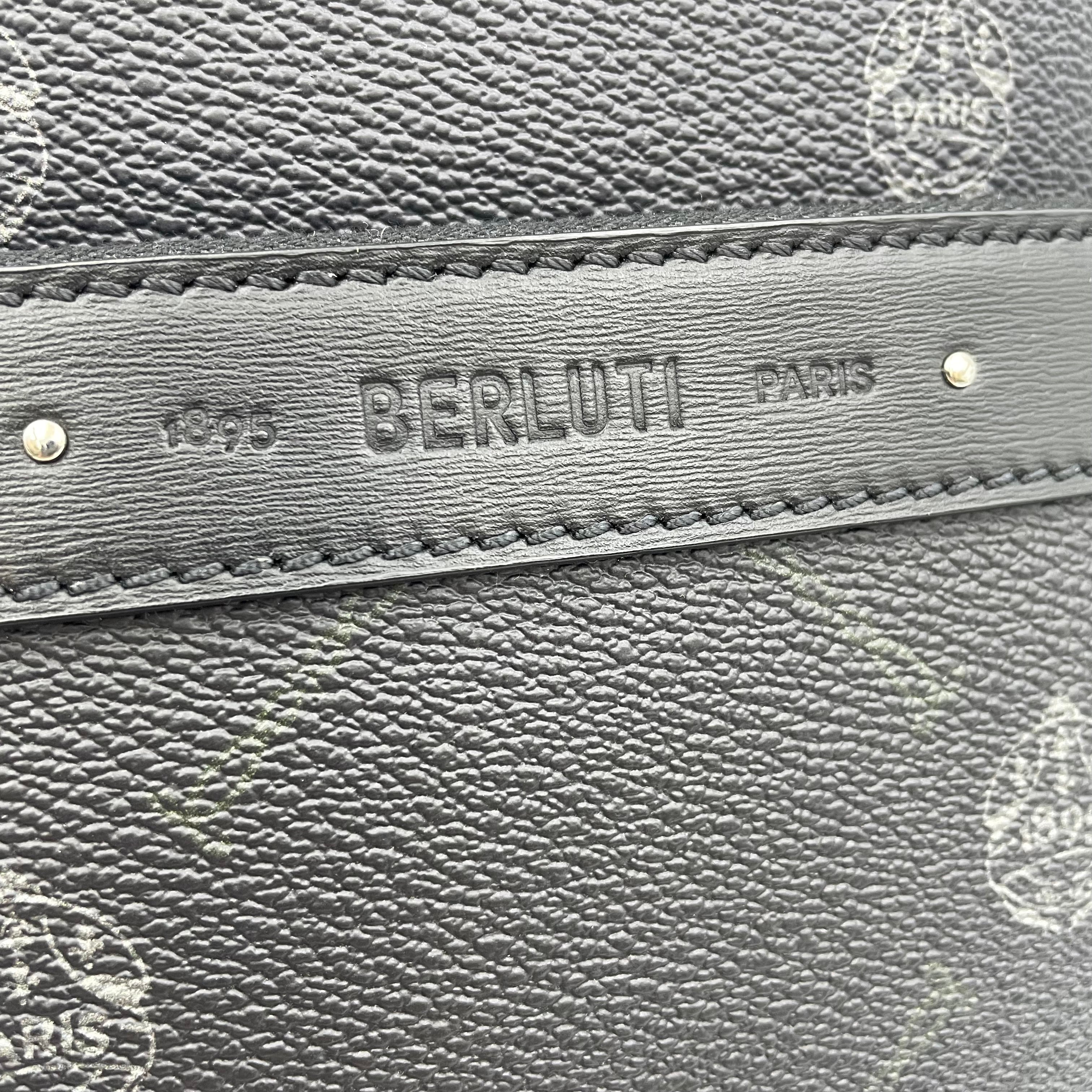 【送料無料】_ BERLUTI_(ベルルッティ)_PVCxレザー ボディバッグ _中古品