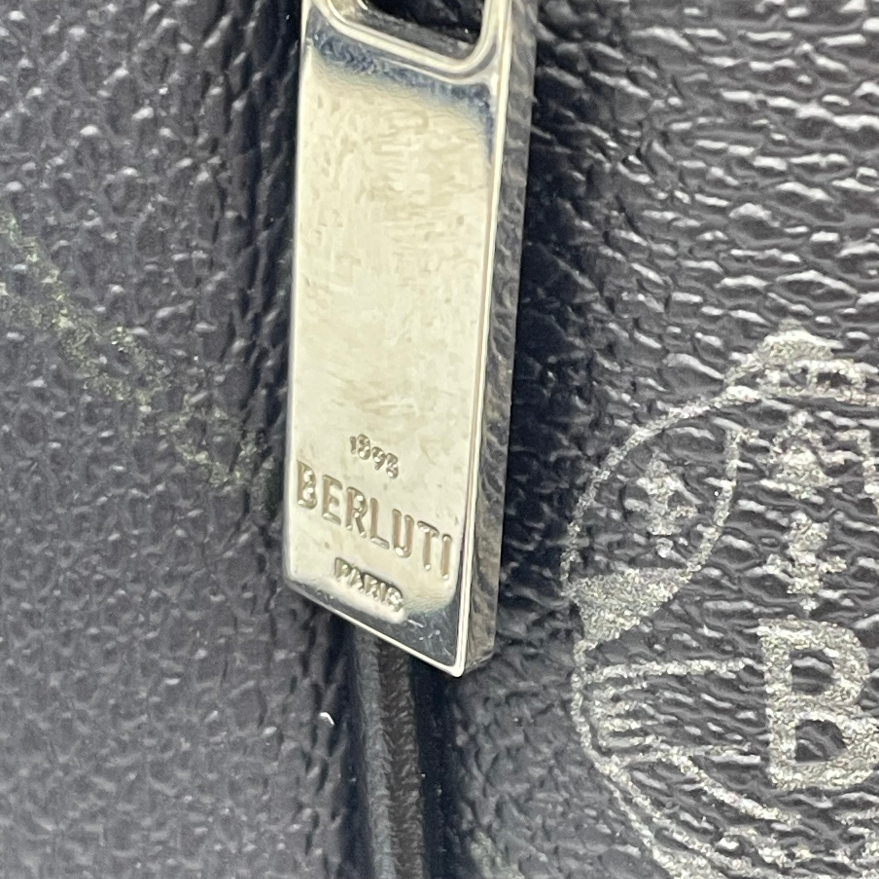 【送料無料】_ BERLUTI_(ベルルッティ)_PVCxレザー ボディバッグ _中古品