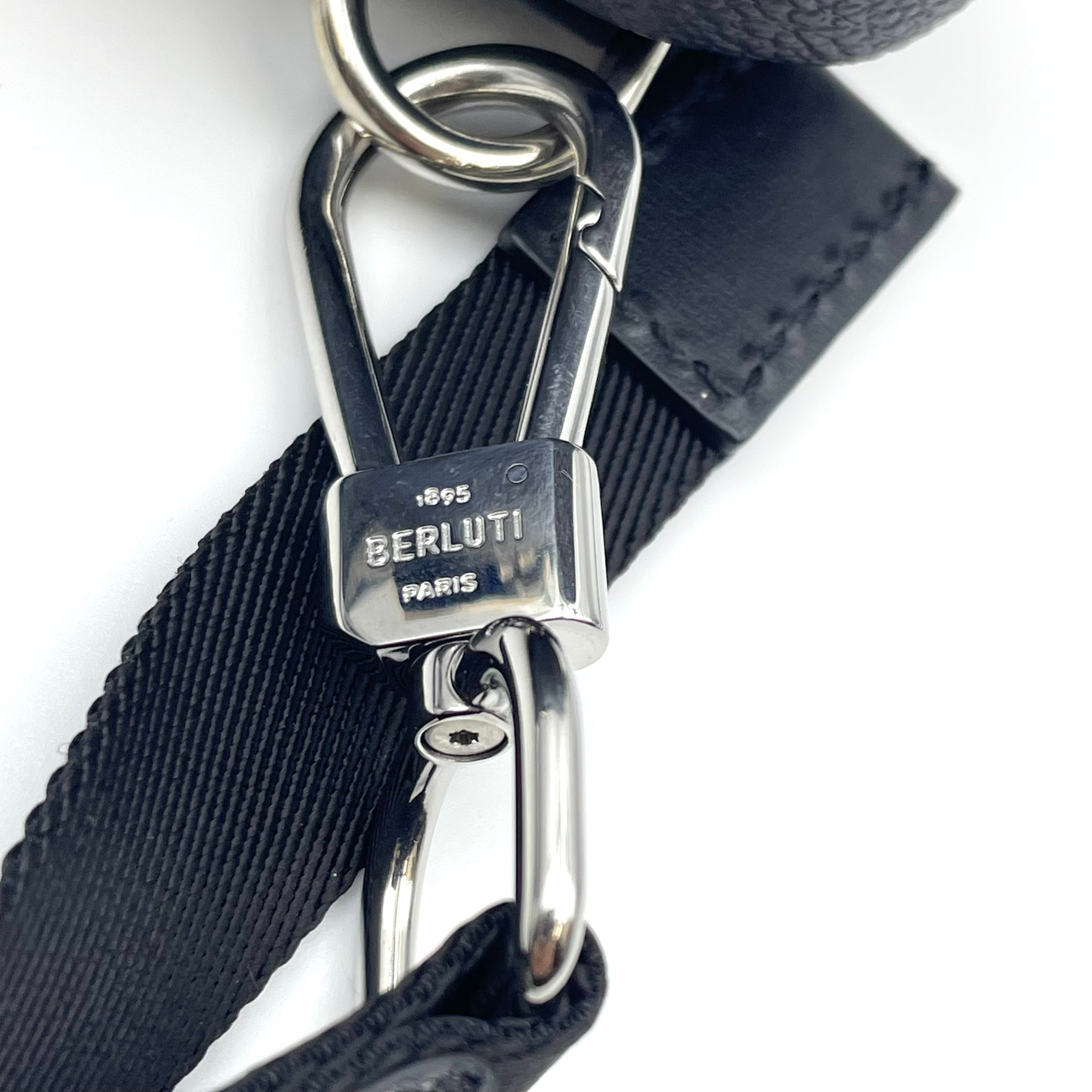 【送料無料】_ BERLUTI_(ベルルッティ)_PVCxレザー ボディバッグ _中古品