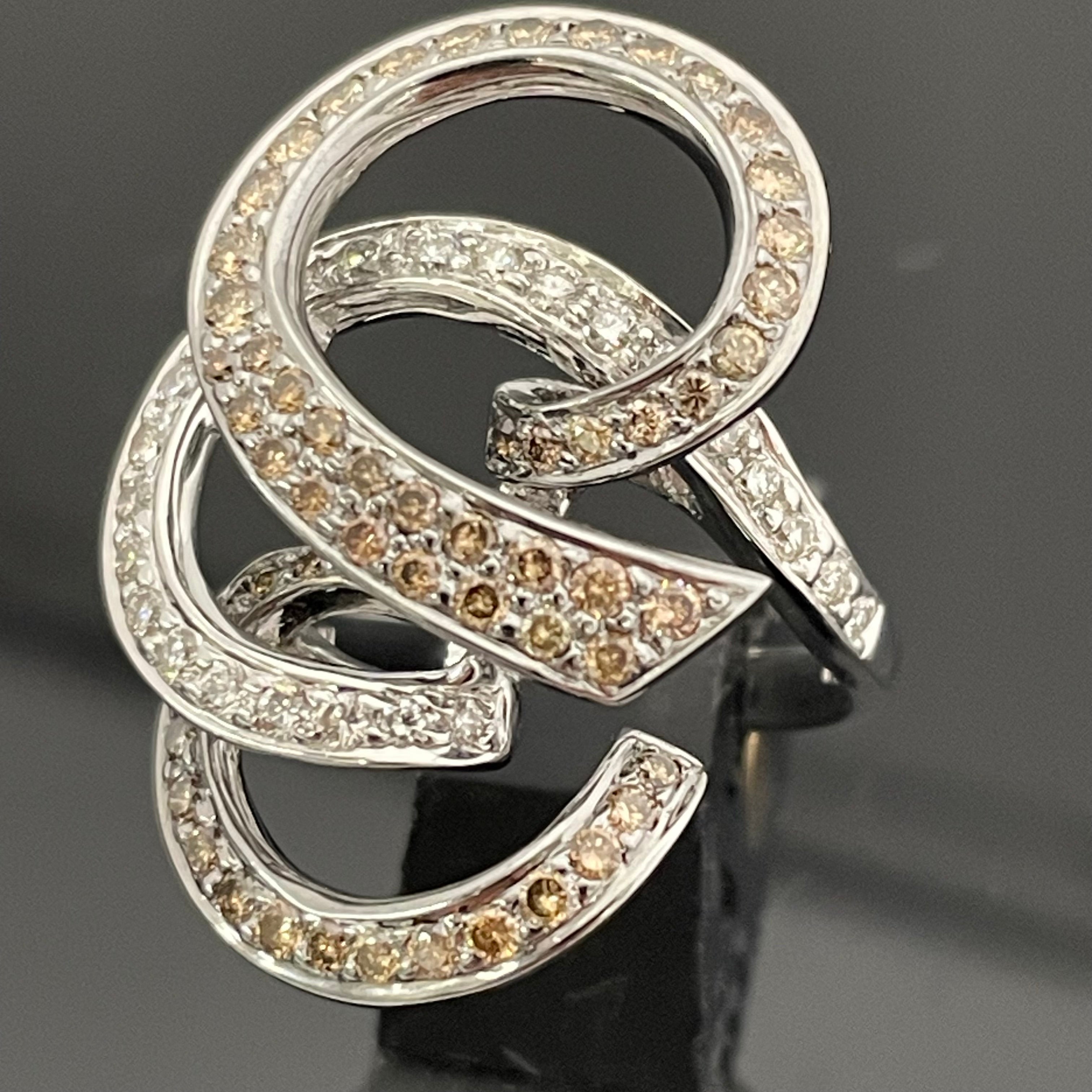 ノンブランド _K18WG FD0.47/0.89ct _ダイヤモンドデザインリング_ 中古品