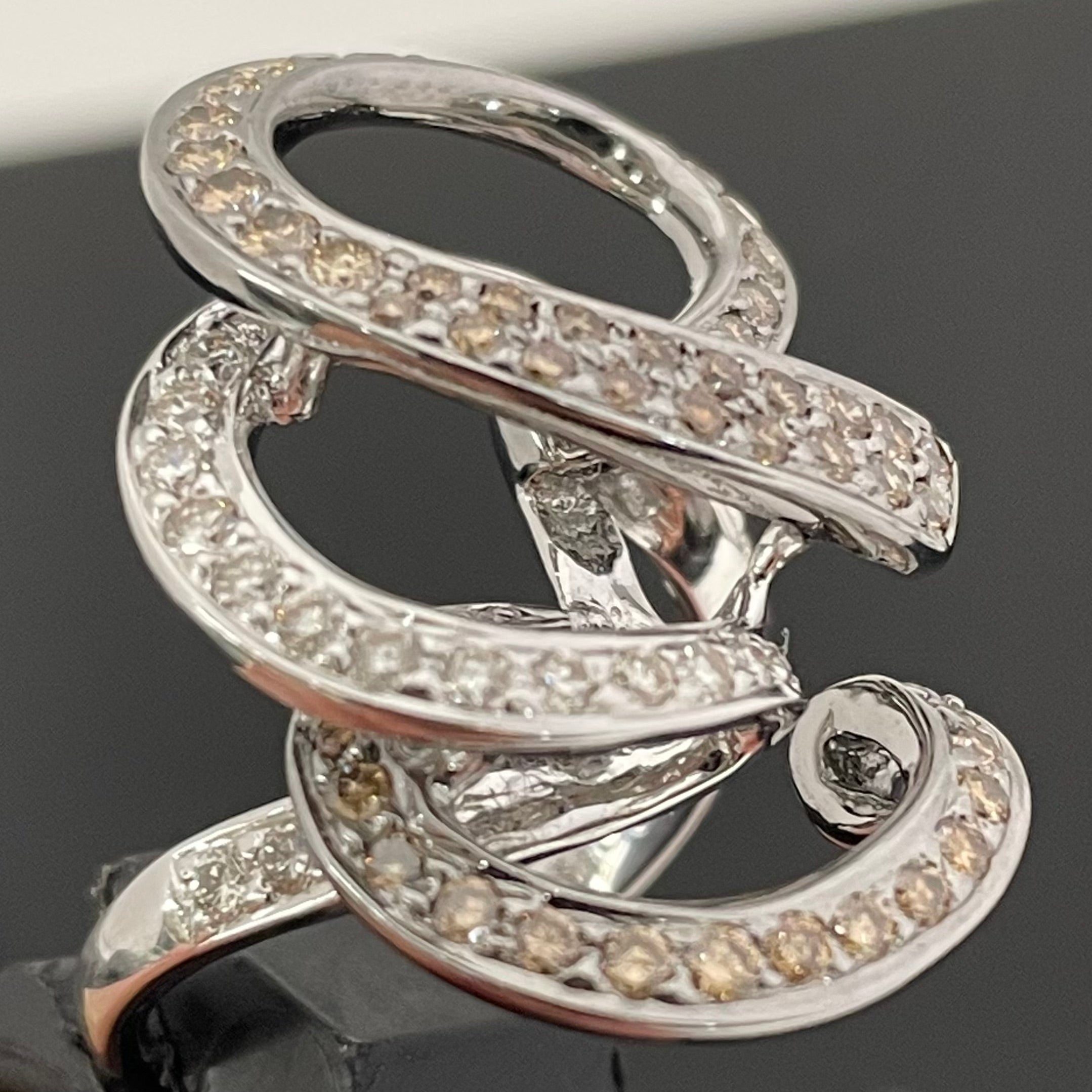 ノンブランド _K18WG FD0.47/0.89ct _ダイヤモンドデザインリング_ 中古品