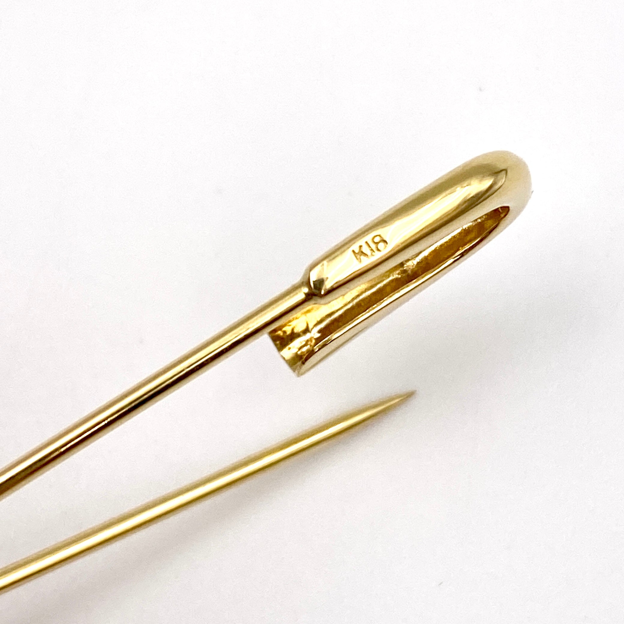 【送料無料】_ ノンブランド _K18(18金製)_安全ピン 2.7g_ 中古品