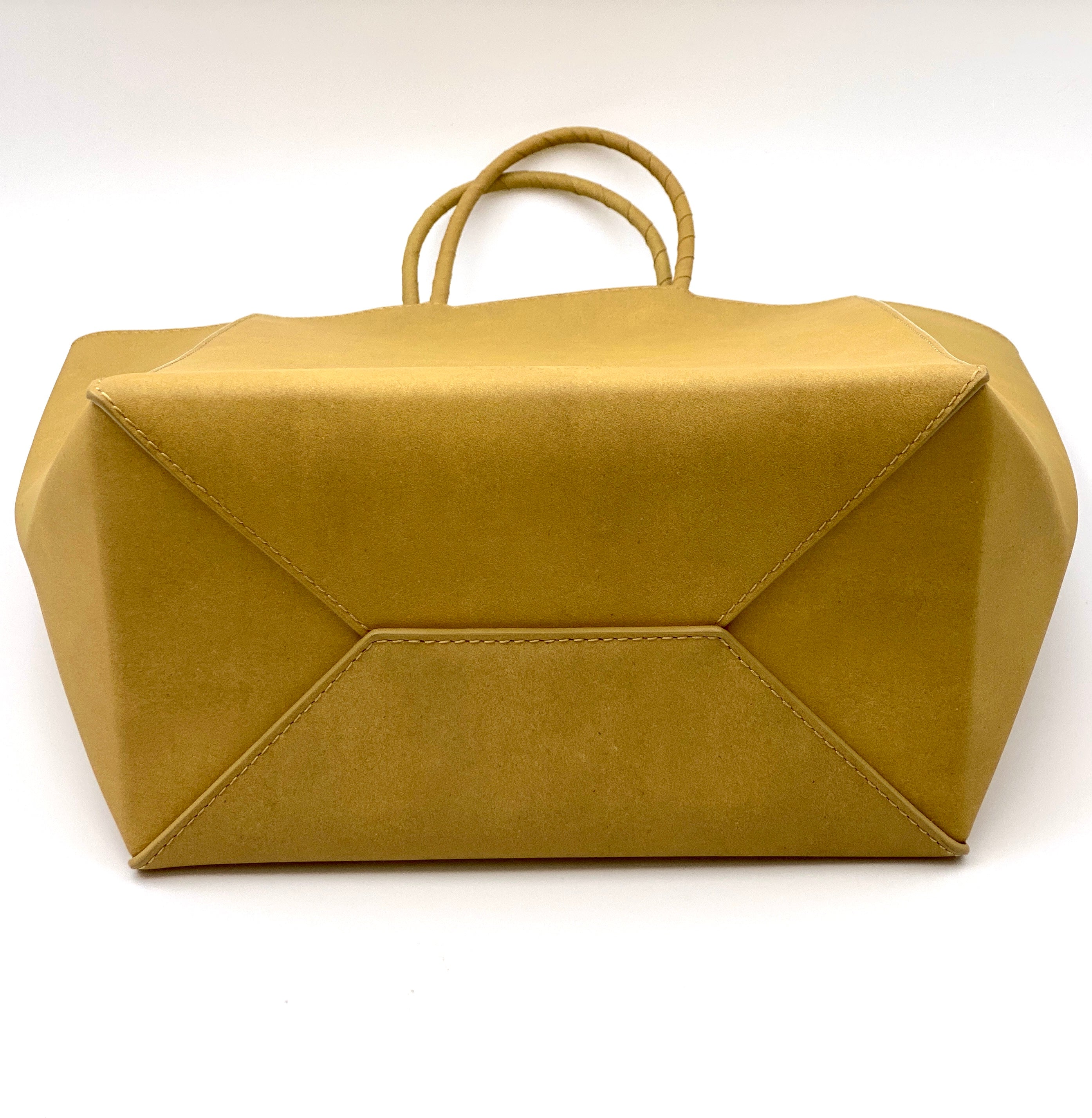 【送料無料】_BOTTEGA VENETA_(ボッテガヴェネタ)_スモール ブラウン バッグ_ 741542 クラフト カーフスキン_中古品