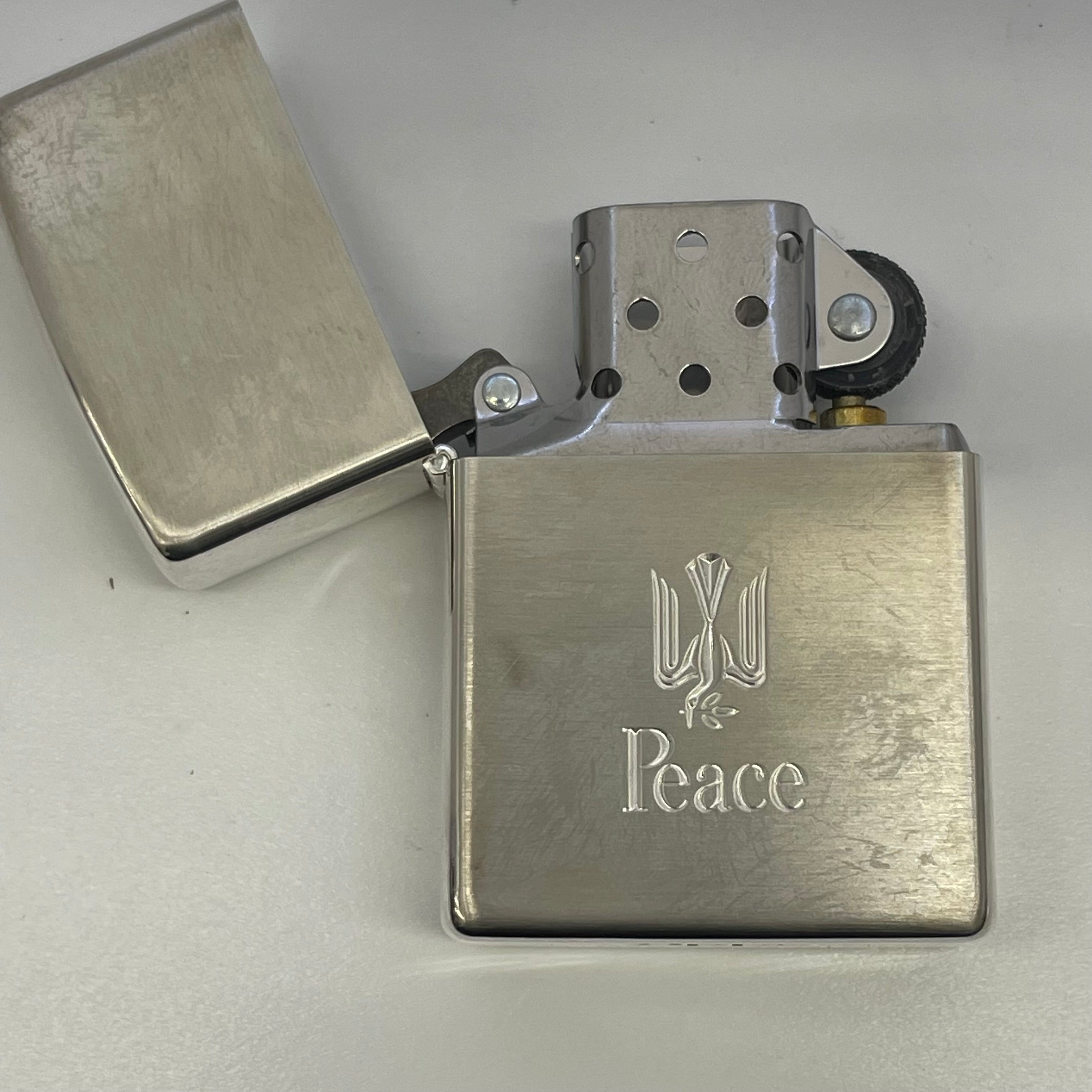 Zippo _Peaceオイルライター _2015年製_未使用品