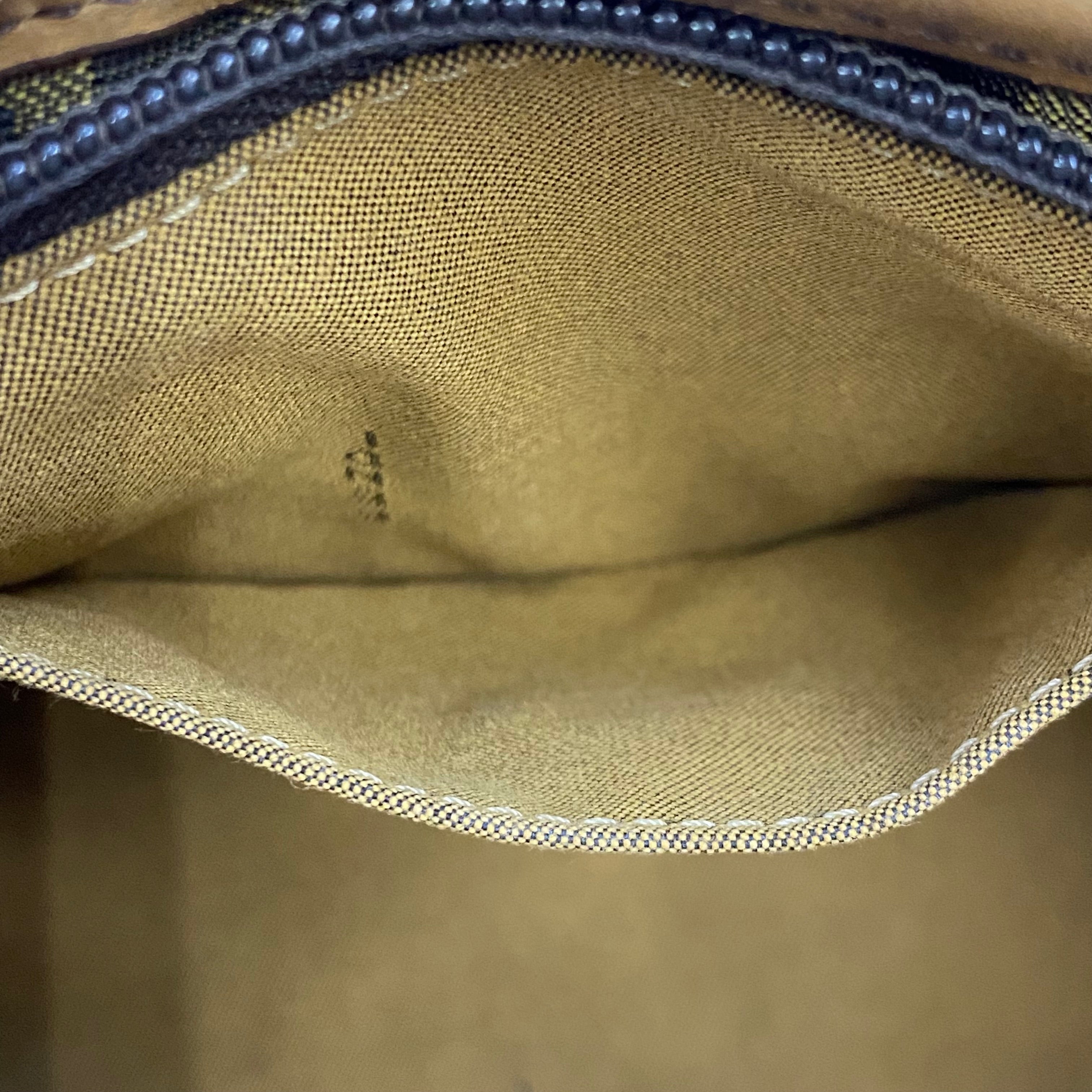 【送料無料】_FENDI _(フェンディ) _ズッカ柄 キャンバス _キー付き ハンドバッグ_中古品