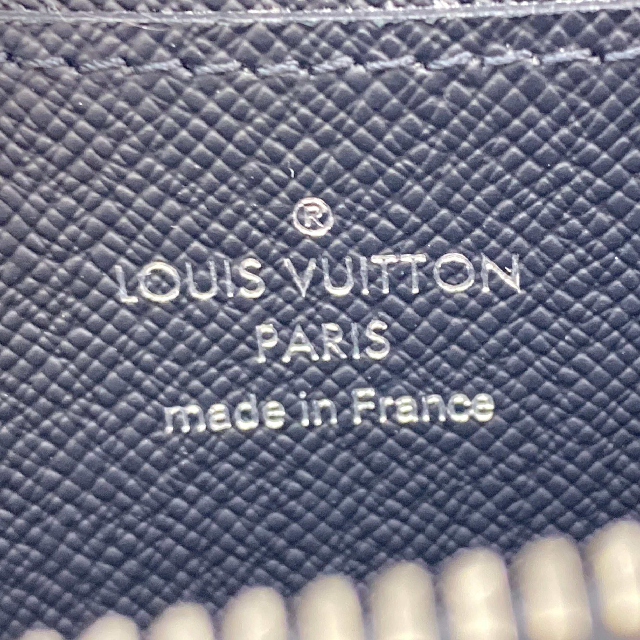 【送料無料】_ LOUIS VUITTON_(ルイヴィトン)_モノグラム・エクリプス_ジッピー・コインパース_ヴェルティカルM81622_ 中古品