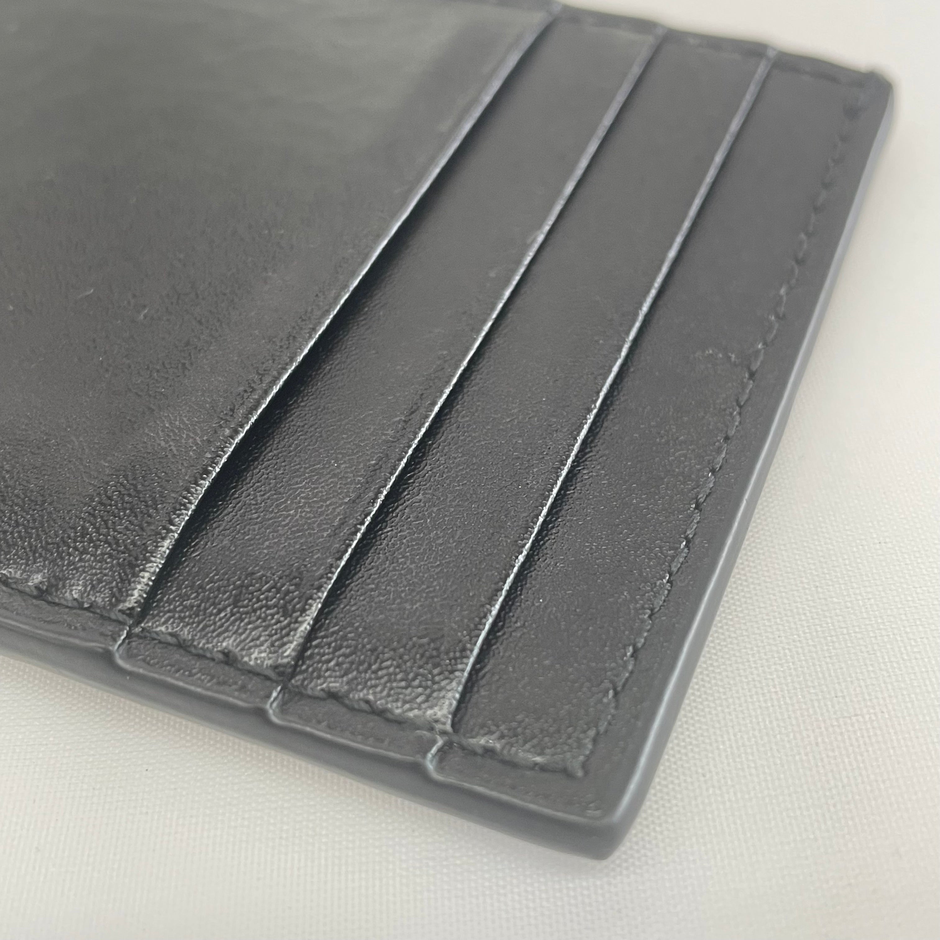 【送料無料】_ BOTTEGA VENETA_(ボッテガヴェネタ)_カセット クレジットカードケース_中古品