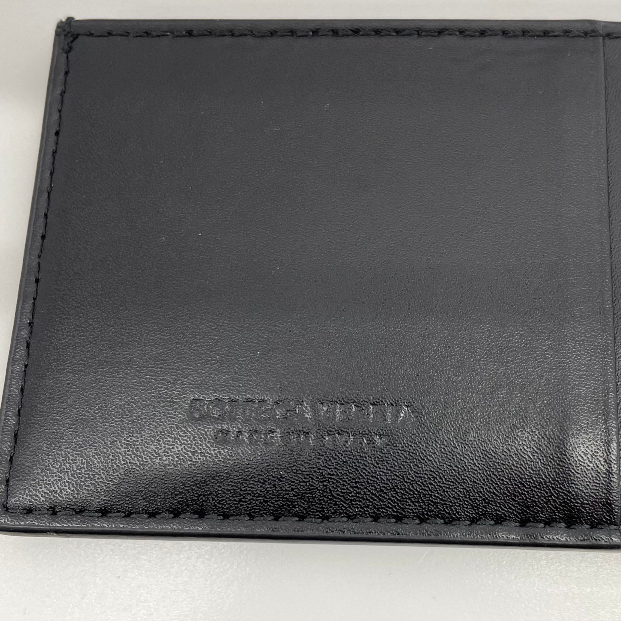 【送料無料】_ BOTTEGA VENETA_(ボッテガヴェネタ)_カセット クレジットカードケース_中古品