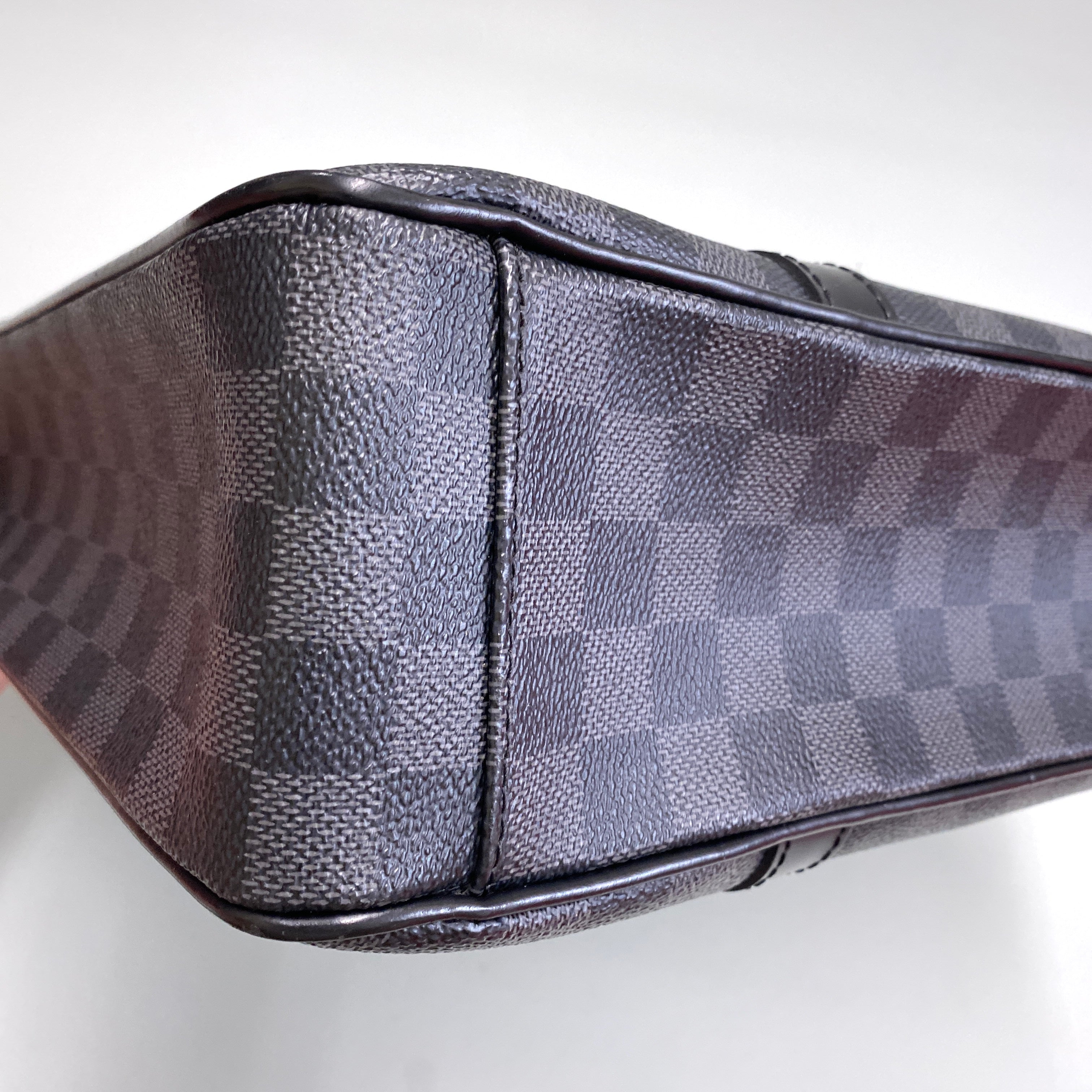 【送料無料】_ LOUIS VUITTON_(ルイヴィトン)_ダミエグラフィット_ タダオPM_ 本体のみ(ショルダーベルト無し)_N41259_ 中古品