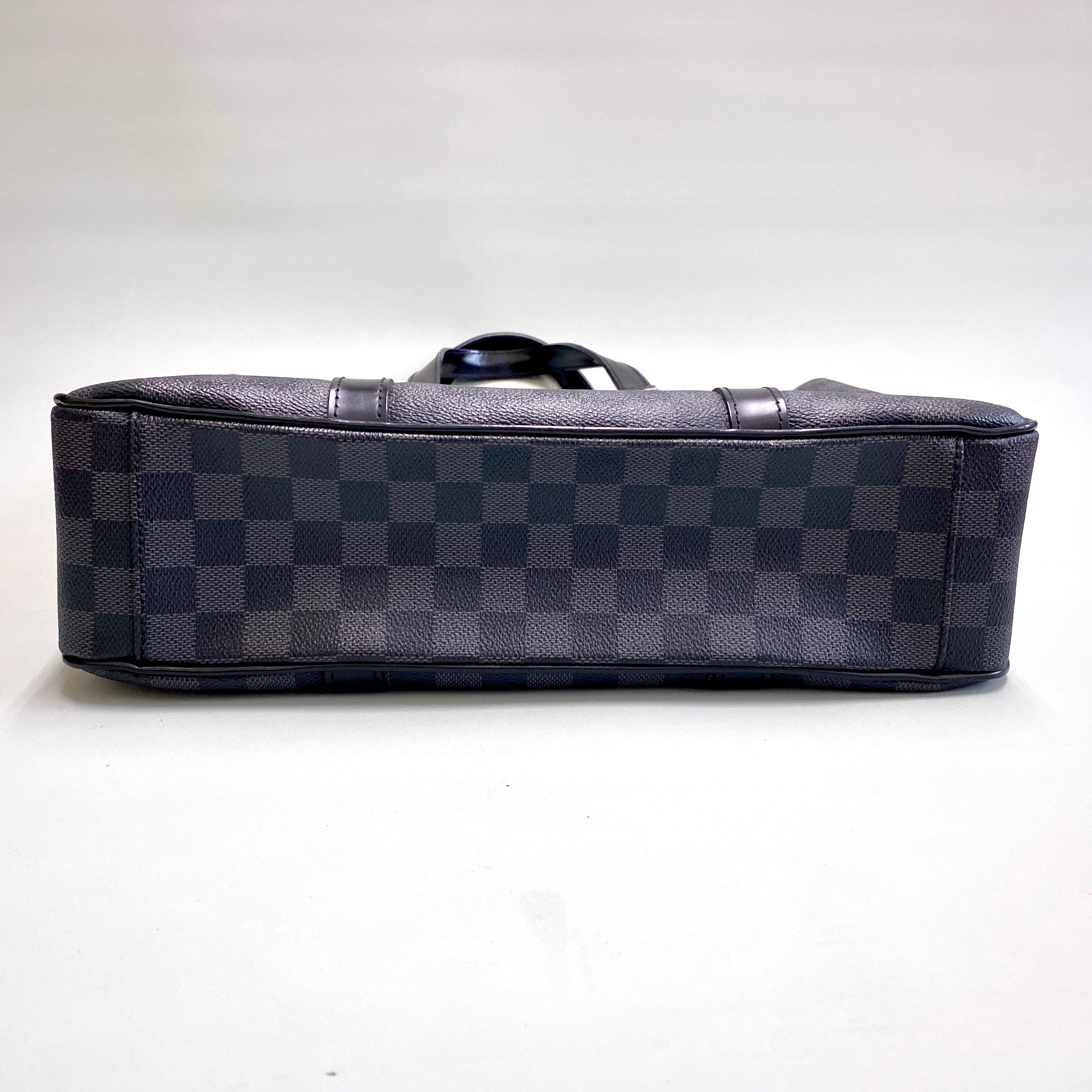 【送料無料】_ LOUIS VUITTON_(ルイヴィトン)_ダミエグラフィット_ タダオPM_ 本体のみ(ショルダーベルト無し)_N41259_ 中古品
