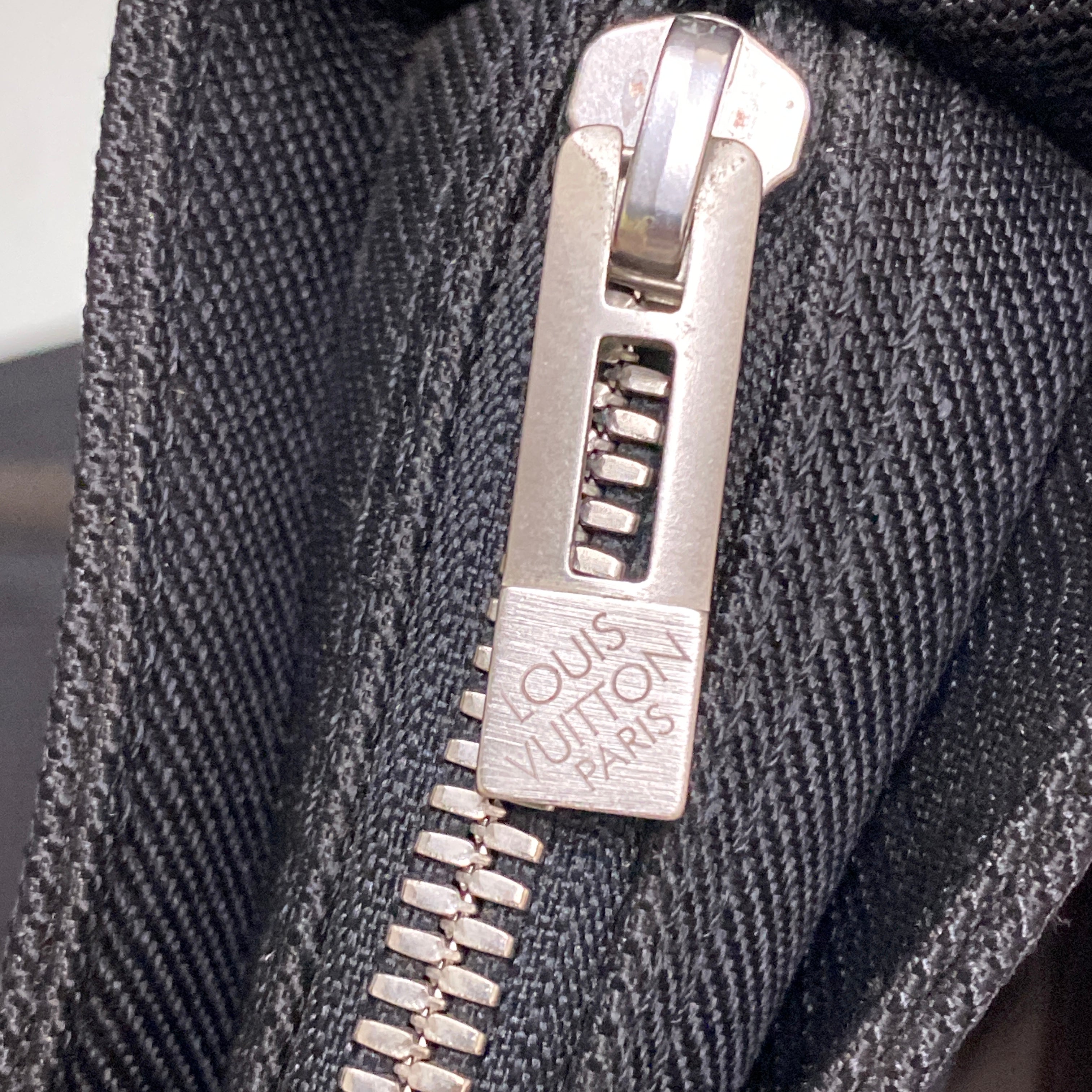 【送料無料】_ LOUIS VUITTON_(ルイヴィトン)_ダミエジュアン_ コンパニヨン_ メンズショルダーバッグ_ M93047_ 中古品