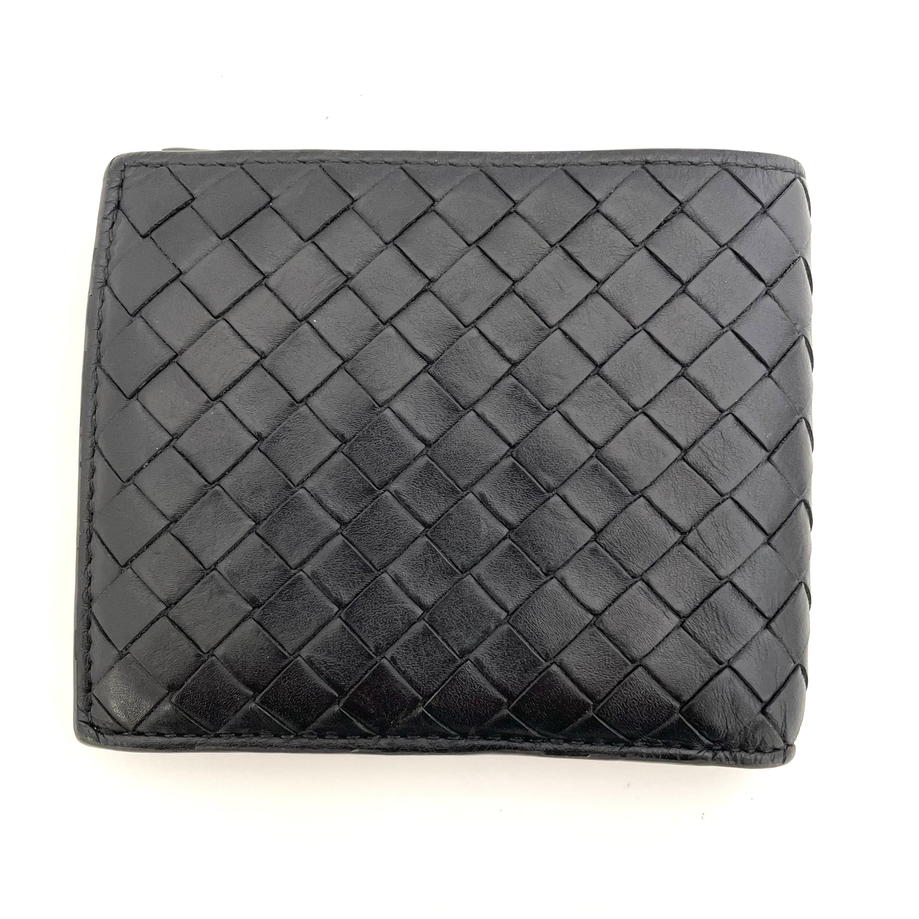 【送料無料】_ BOTTEGA VENETA_(ボッテガヴェネタ)_ 二つ折り財布 _イントレチャート カーフレザー ラムスキン _ブラック ニューライトグレー _193642 V465U 8885 _中古品
