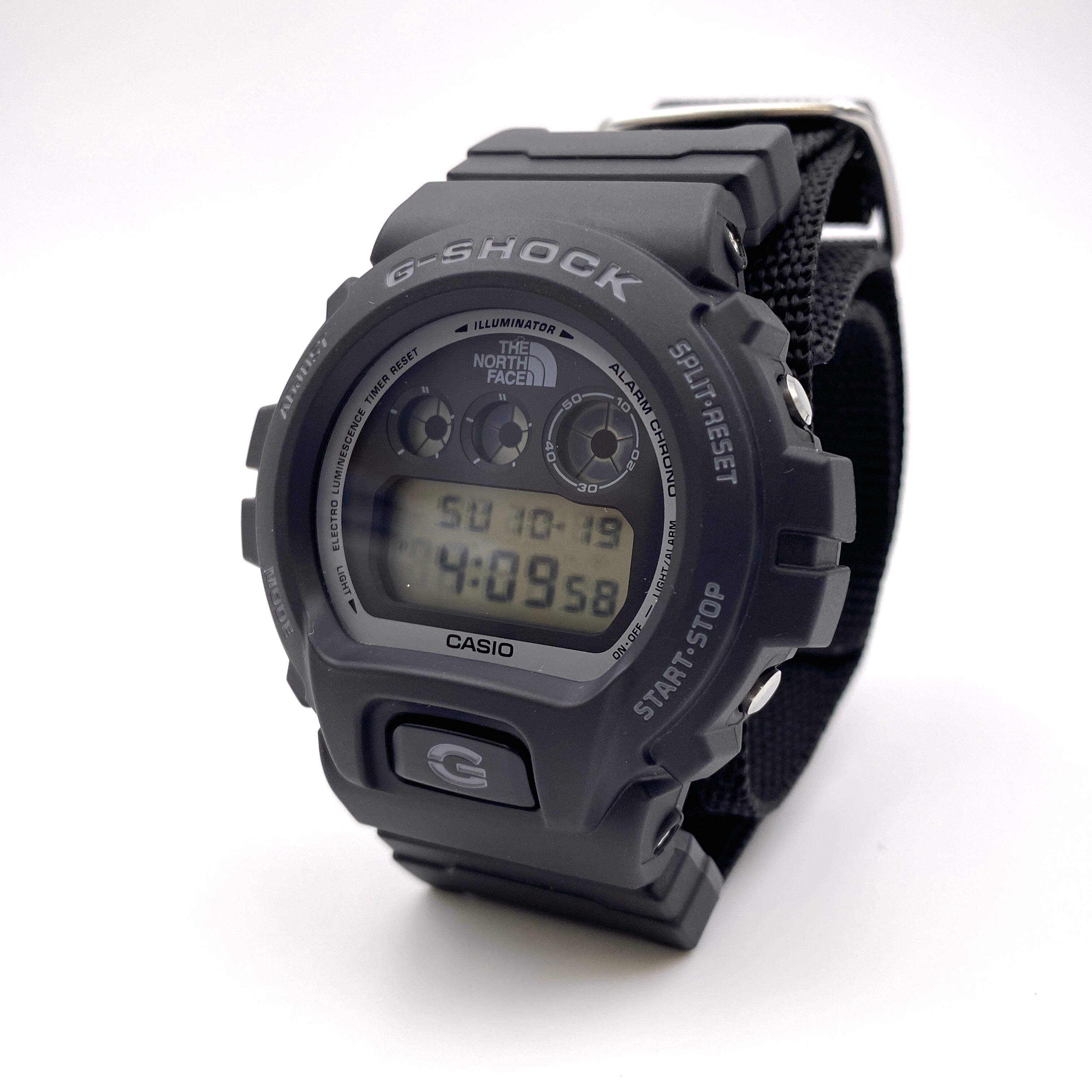 G−SHOCK _限定トリプルコラボ_Supreme×_THE NORTH FACE×_G-SHOCK _DW-6900NS-1JR_中古品