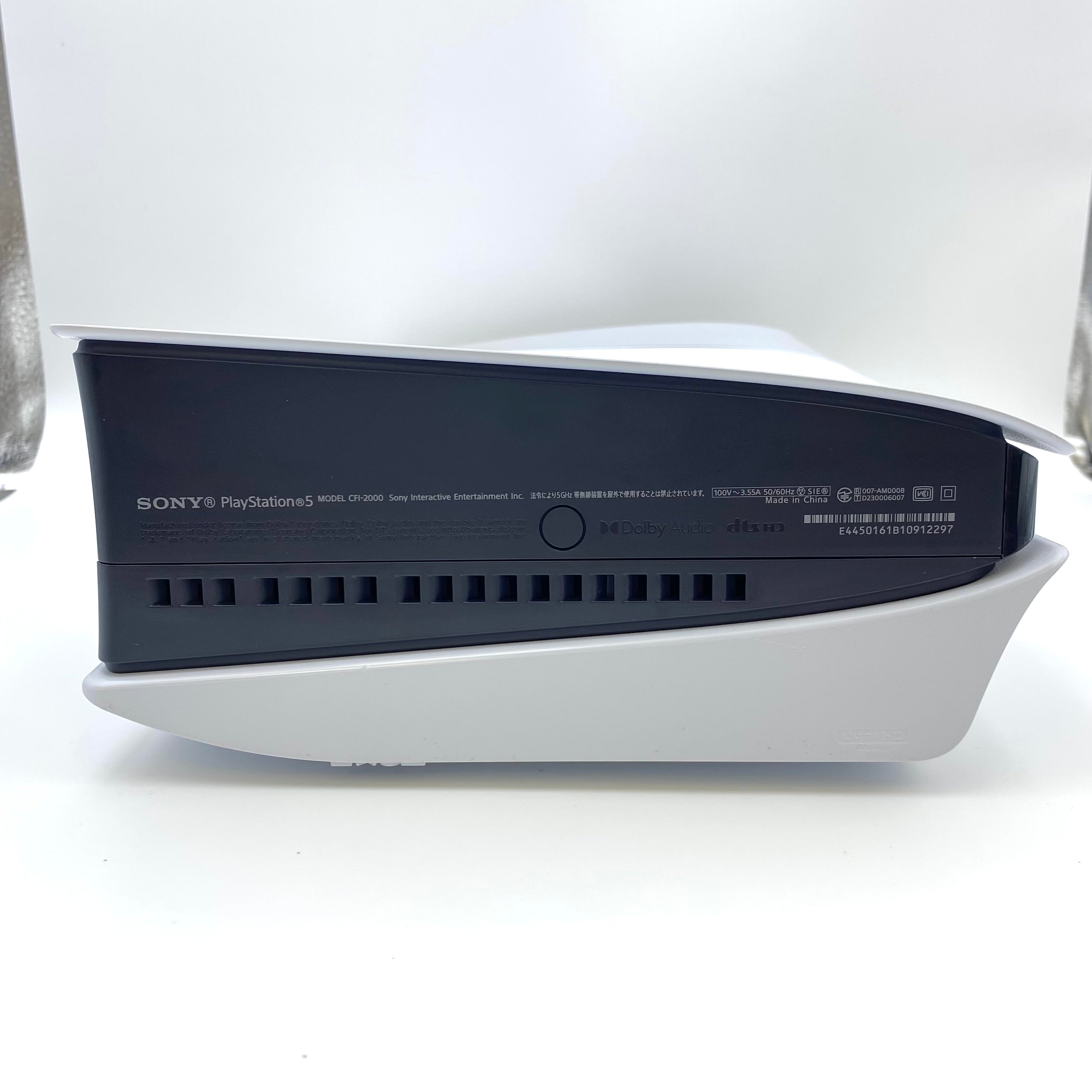 【送料無料】_PlayStation5_(プレイステーション5)_CFI-2000A01 ディスクドライブ搭載_スリムモデル 1TB_中古品