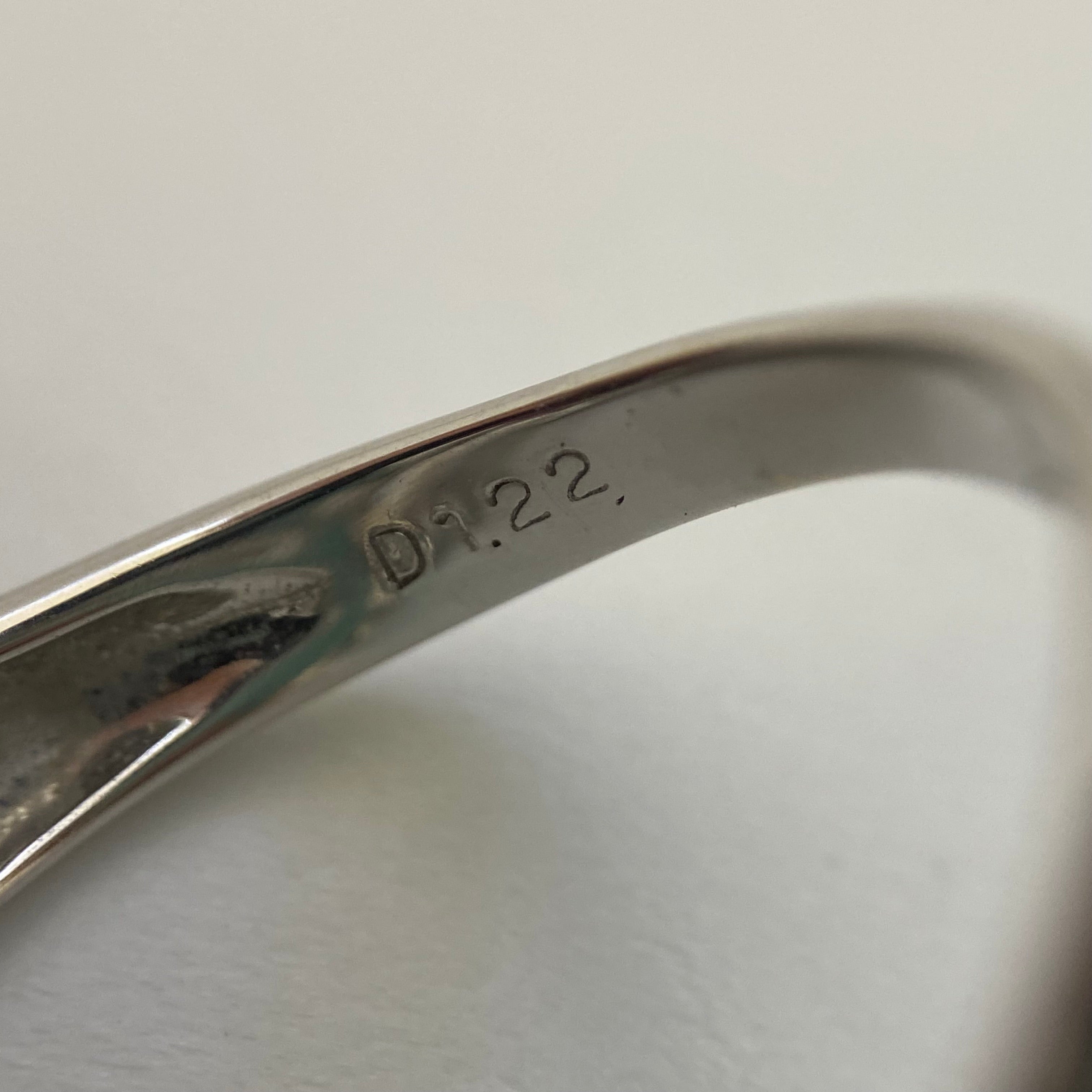 【送料無料】_ ノンブランド_K18WG/FD1.22ct _パンサーモチーフリング_中古品