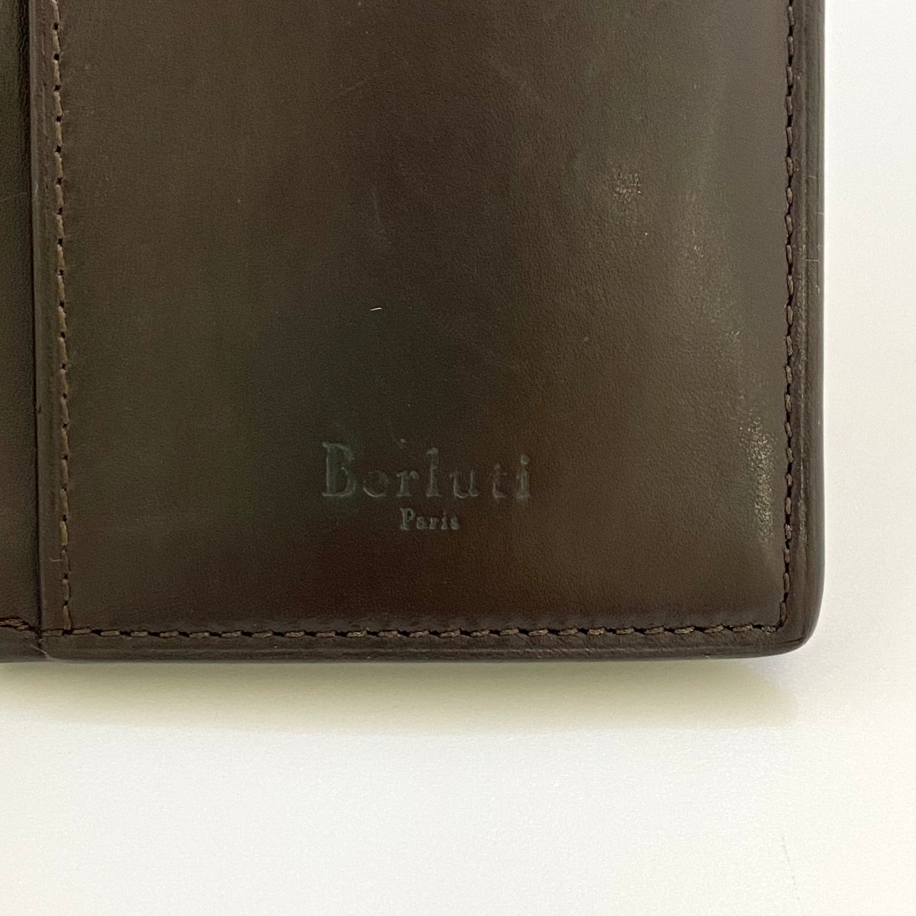 【送料無料】_Berluti_(ベルルッティ)_スクリットレザー カリグラフィー_サンタル 長財布_中古品