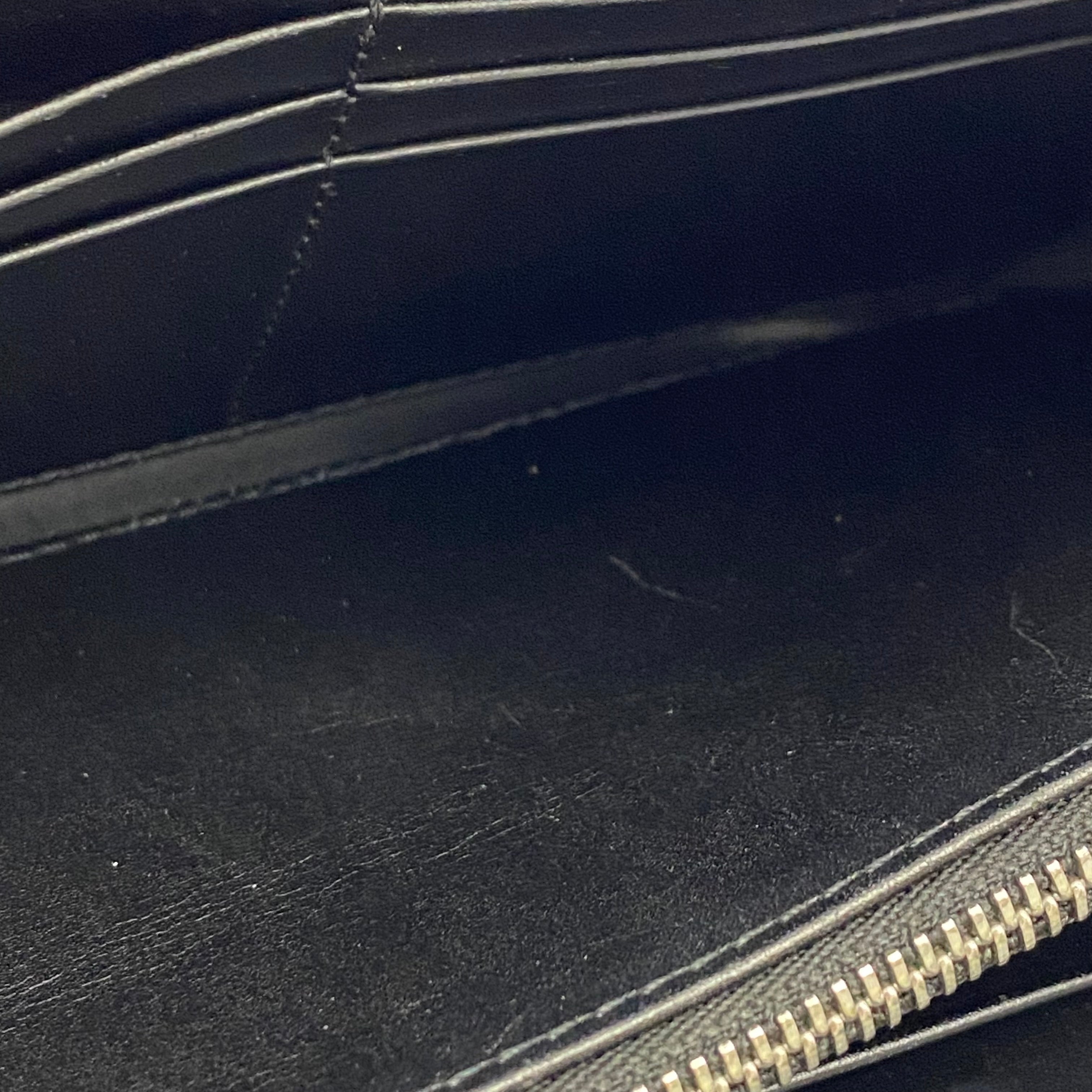 【送料無料】_Maison Margiela_(メゾンマルジェラ)_カーフスキン ブラック_S35UI0431-P2714-T8013_L字ファスナー長財布_中古品