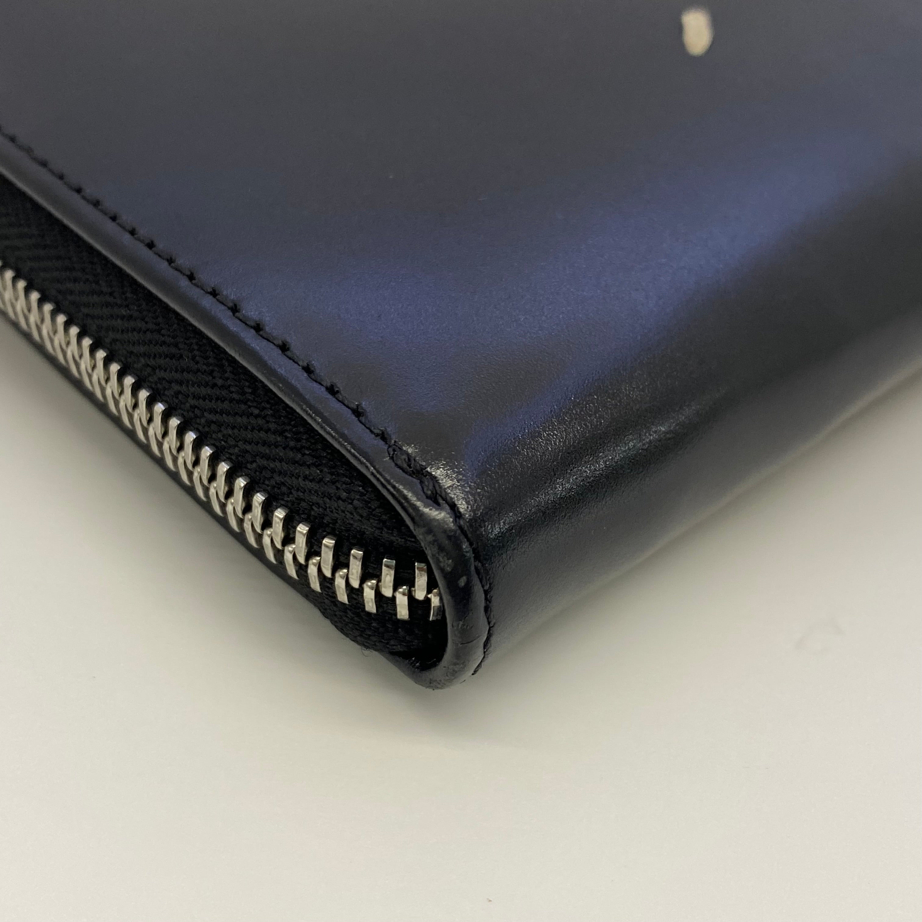 【送料無料】_Maison Margiela_(メゾンマルジェラ)_カーフスキン ブラック_S35UI0431-P2714-T8013_L字ファスナー長財布_中古品