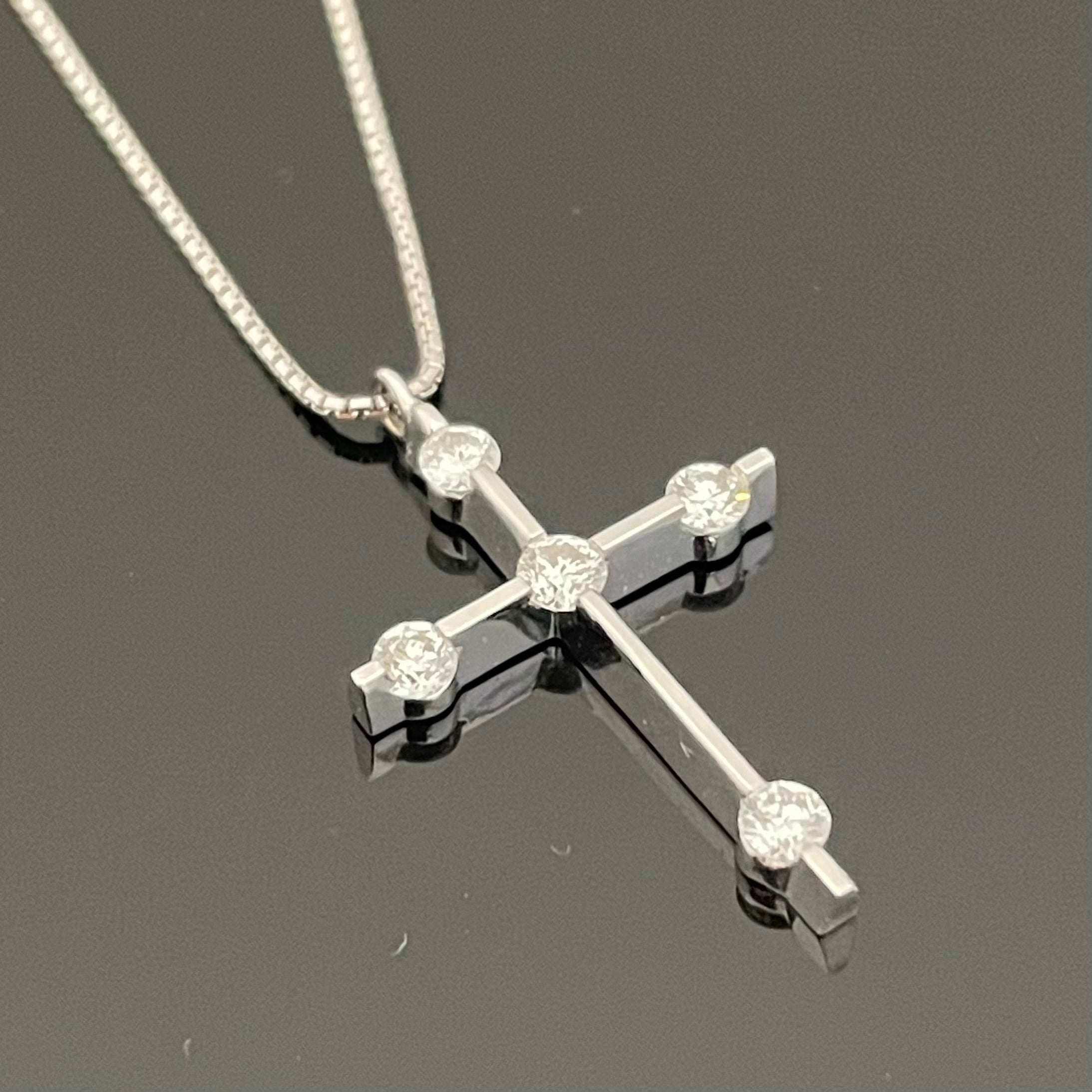 ノンブランド _K18WGダイヤモンド _クロスネックレス _中古品