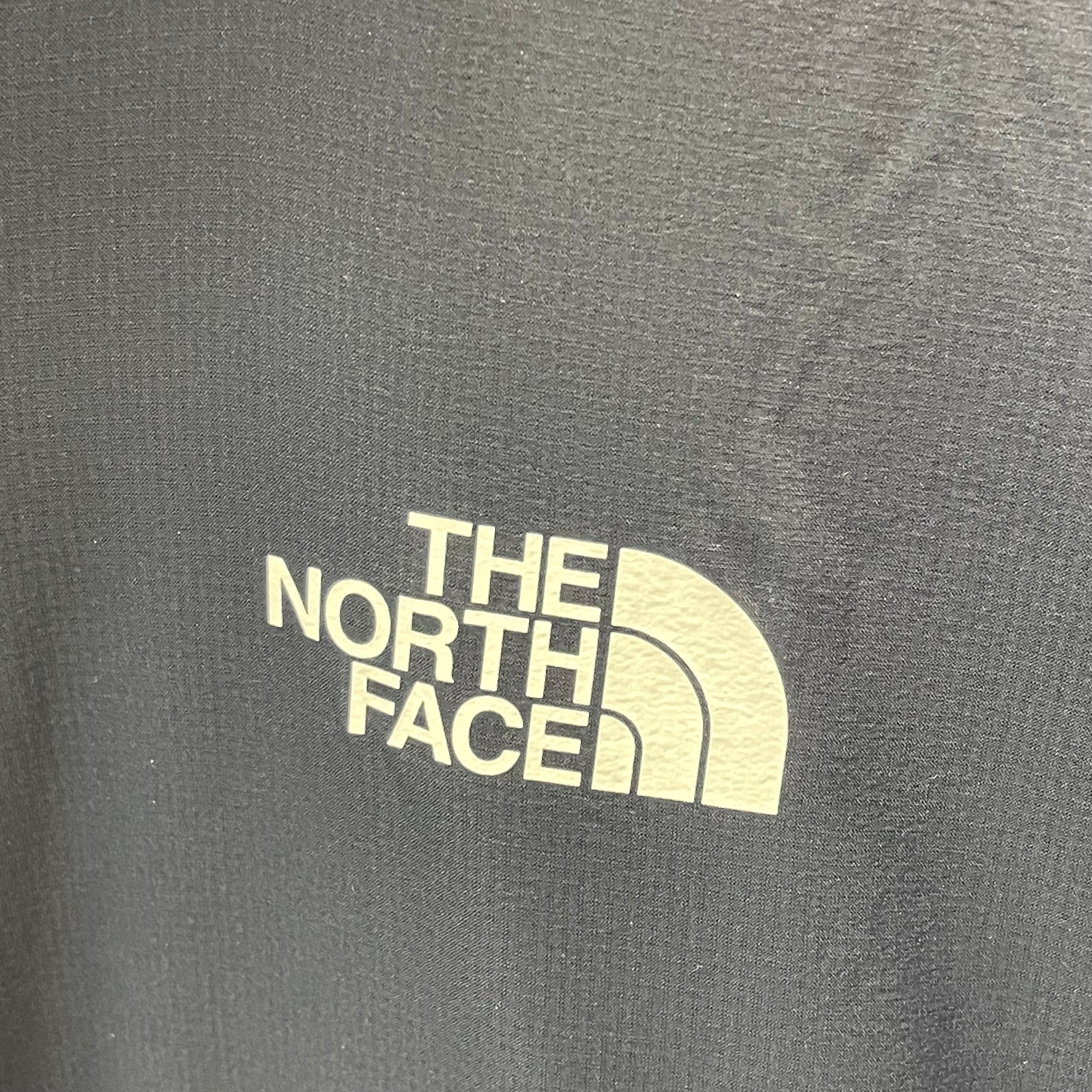【送料無料】_ THE NORTH FACE_(ザ・ノースフェイス)_リバーシブルテックエアーフーディ(メンズ)_NT62289ネイビーxブルー _Mサイズ 未使用品