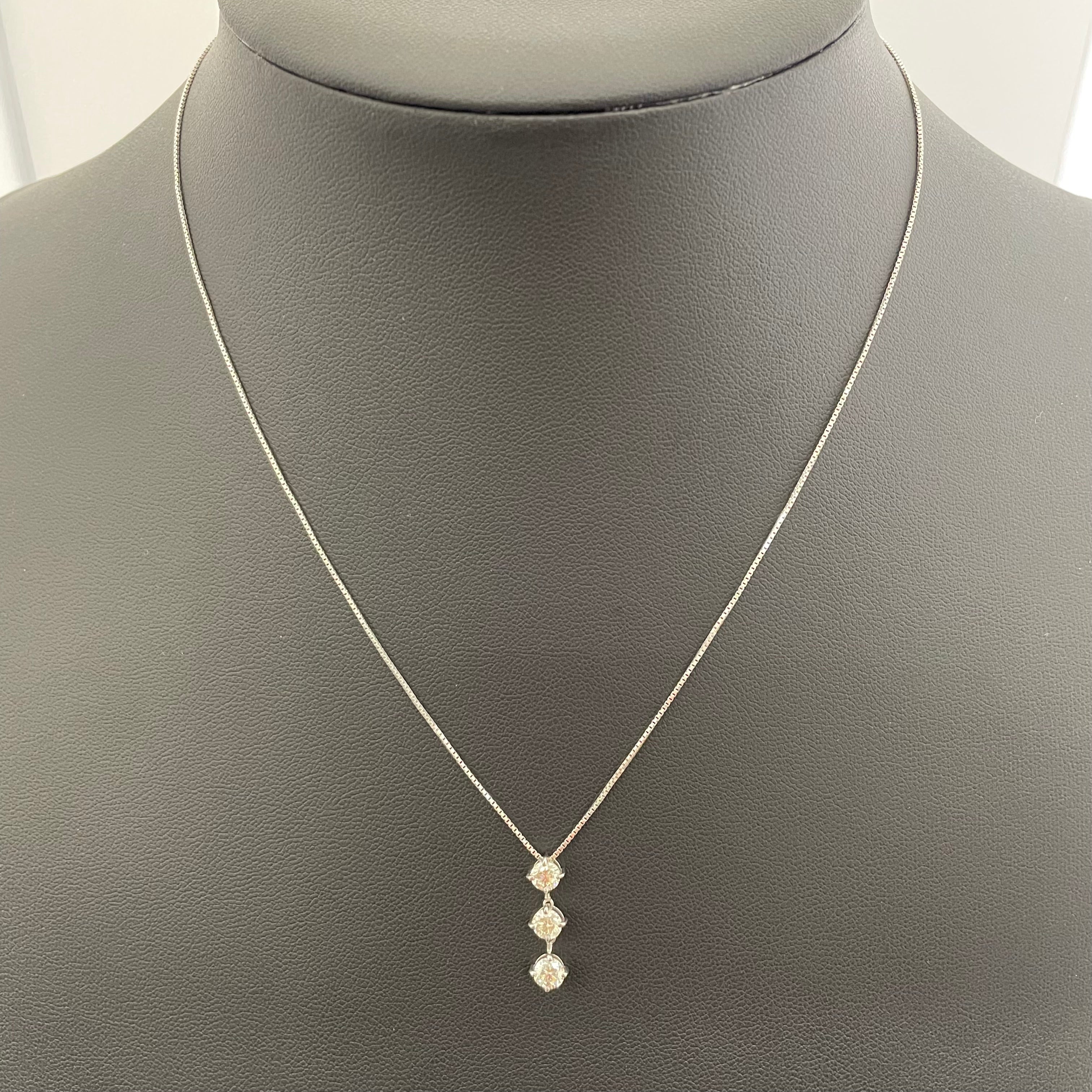 ノンブランド_ K18WGネックレス _ダイヤモンド1.0ct付き _中古品