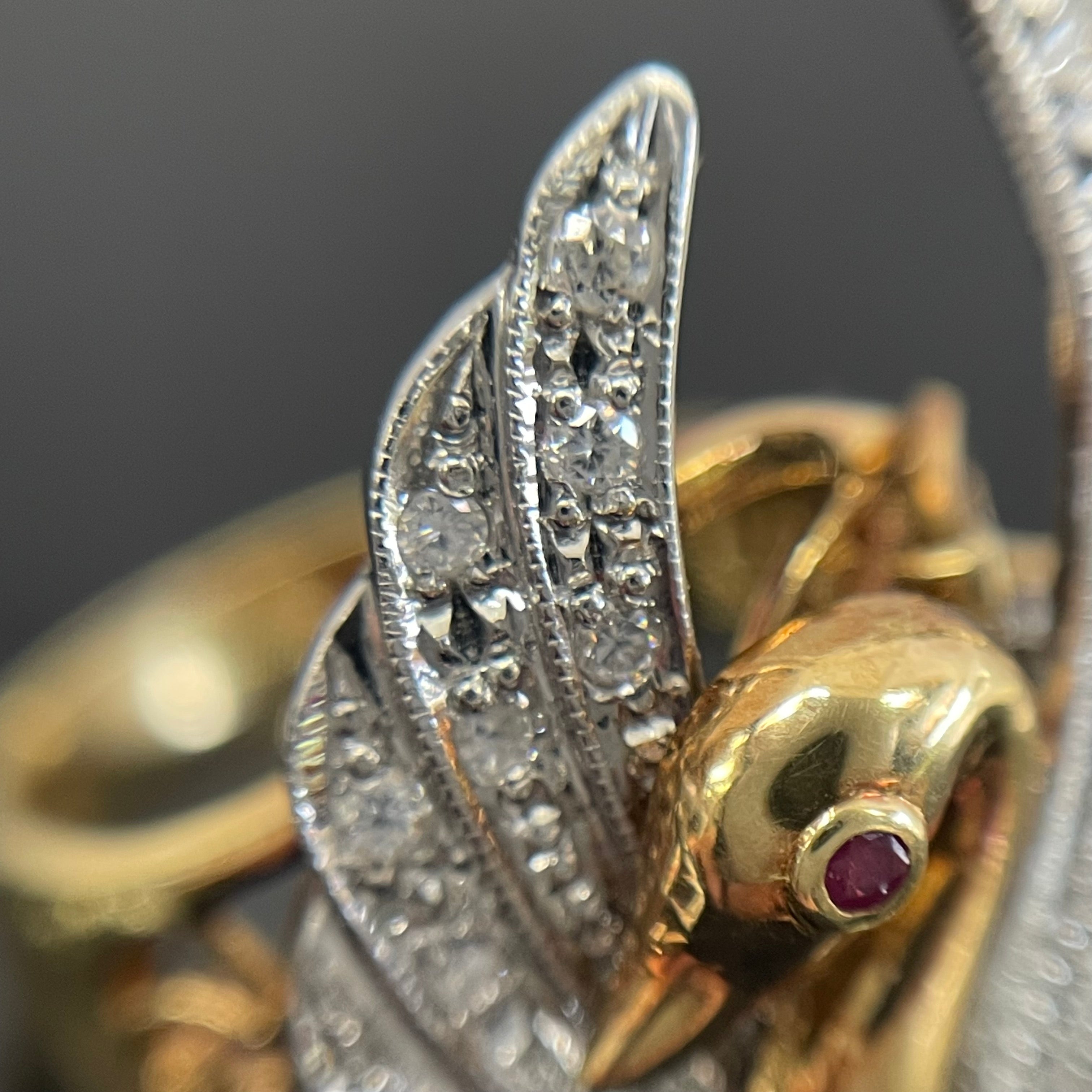 ノンブランド_ K18/Pt900_ スワンモチーフリング _ルビー/ダイヤモンド入り _中古品