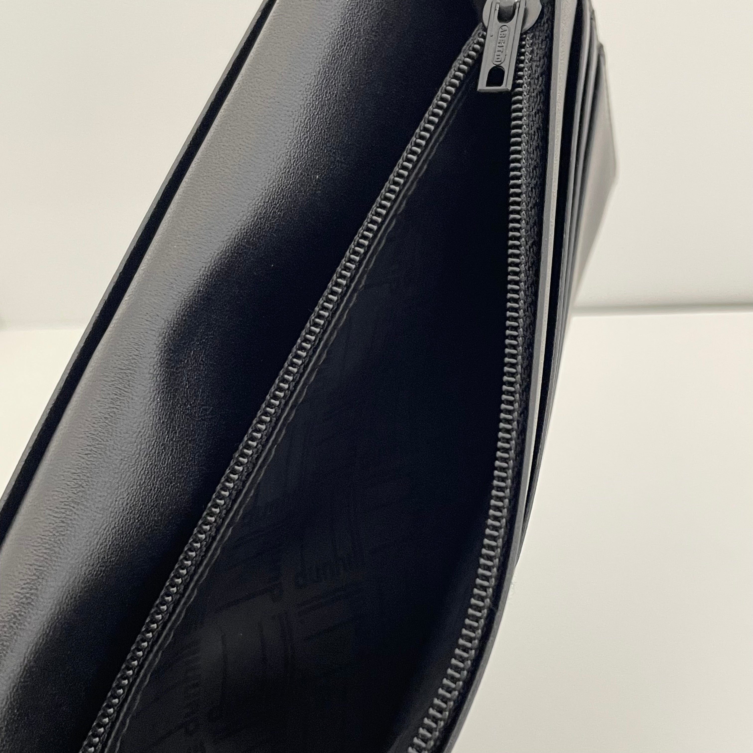 【送料無料】_ dunhill_(ダンヒル)_メンズ長財布 WD1380A _オックスフォードレザー _中古品