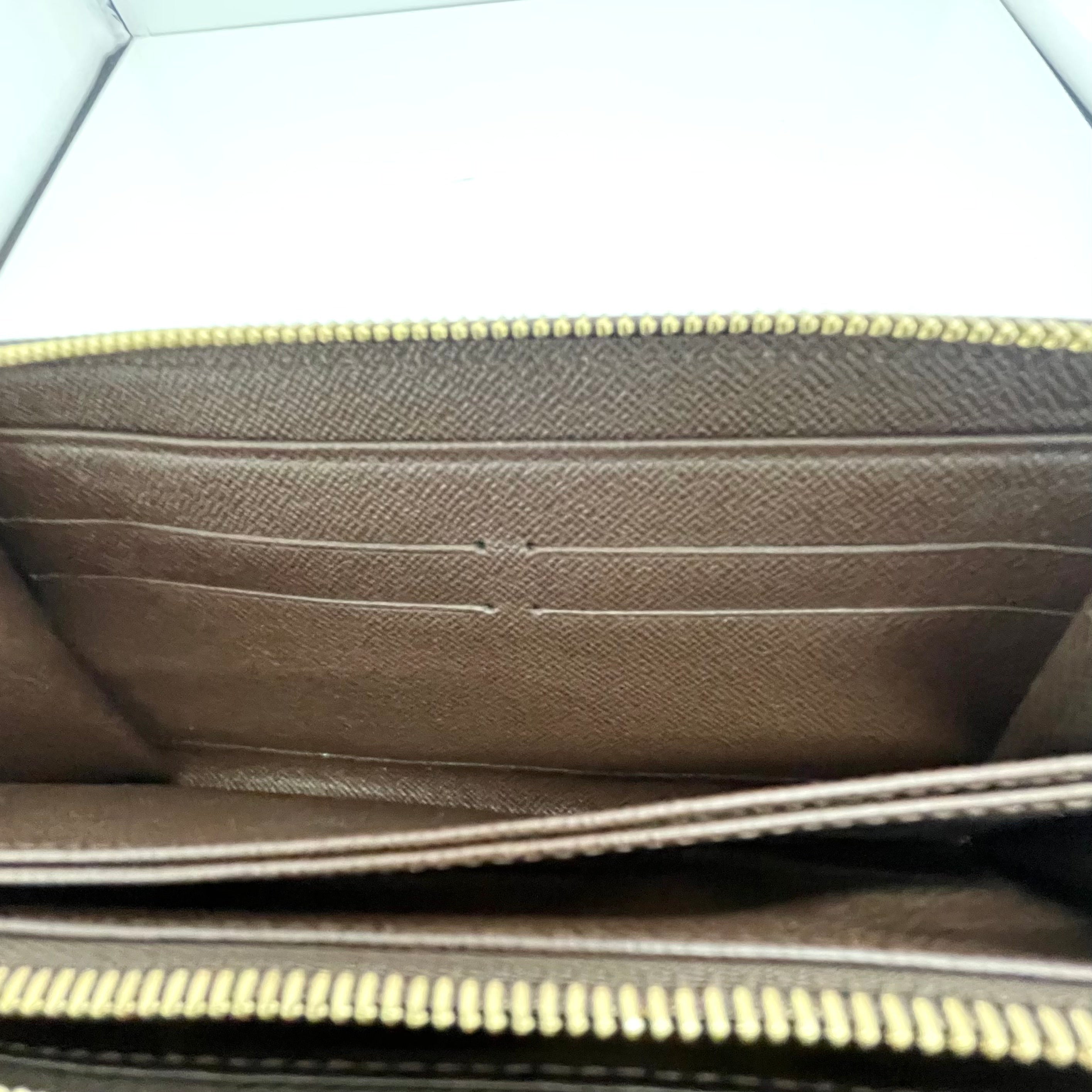 【送料無料】_ LOUIS VUITTON_(ルイヴィトン)_ダミエ ジッピーウォレット _N60015(旧型)_中古品