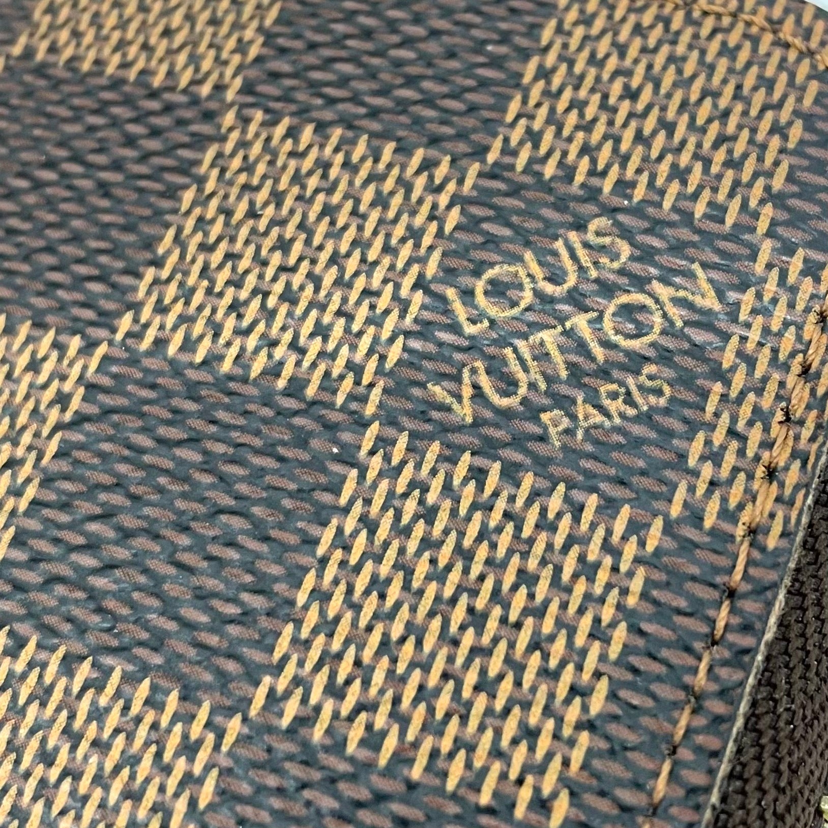 【送料無料】_ LOUIS VUITTON_(ルイヴィトン)_ダミエ ジッピーウォレット _N60015(旧型)_中古品