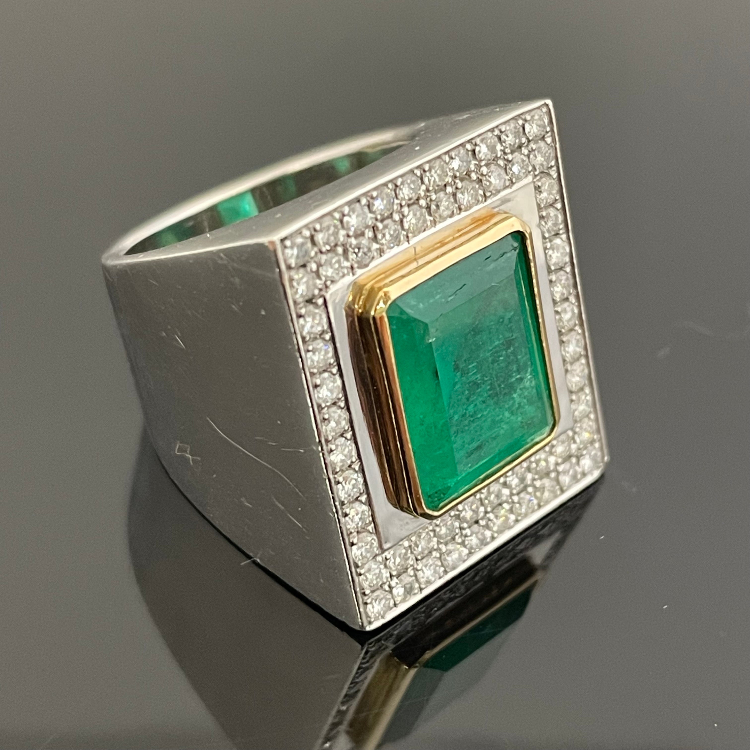 ノンブランド_Pt900/K18 _エメラルドリング_ E4.32ct/FD 0.78ct 30.8g _中古品