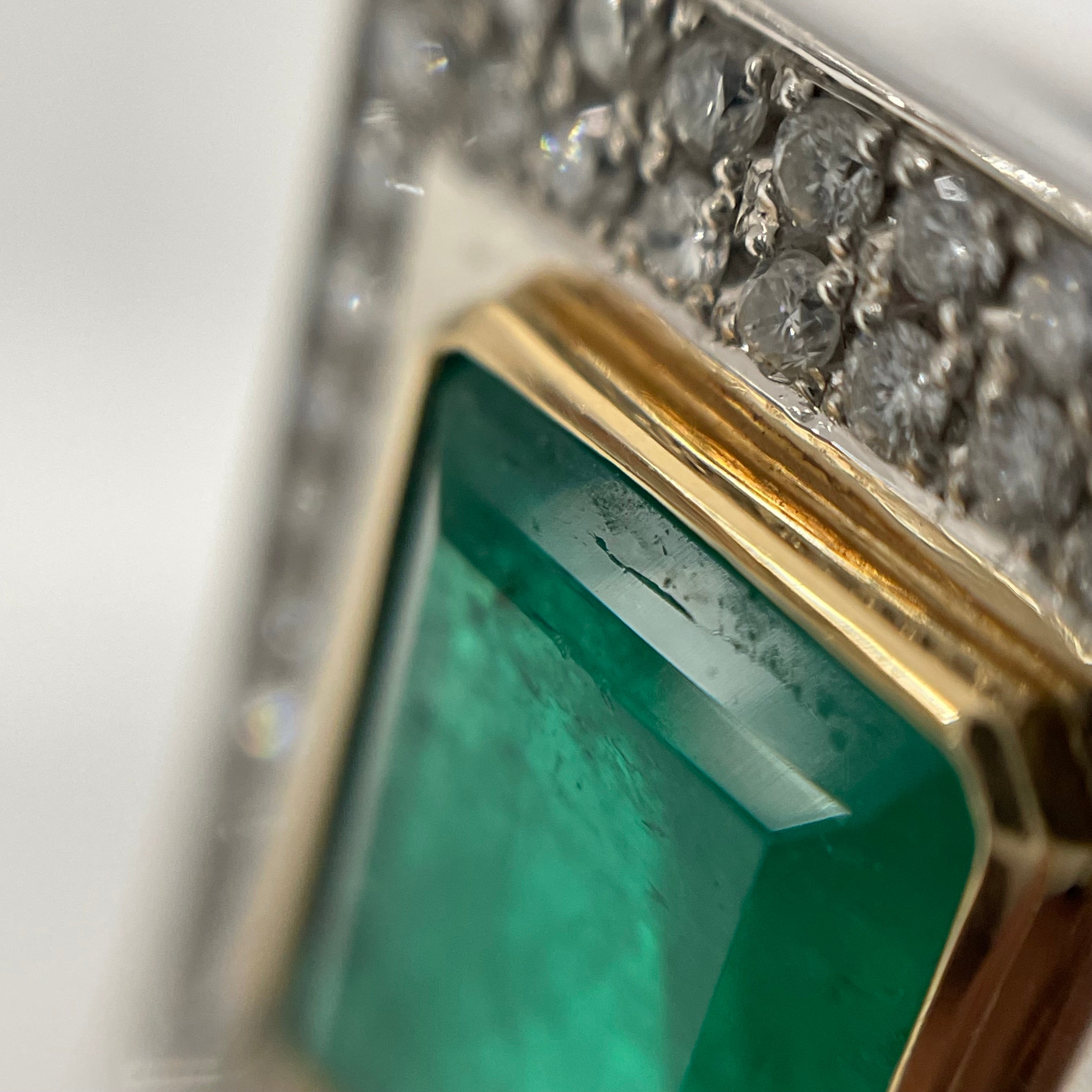 ノンブランド_Pt900/K18 _エメラルドリング_ E4.32ct/FD 0.78ct 30.8g _中古品