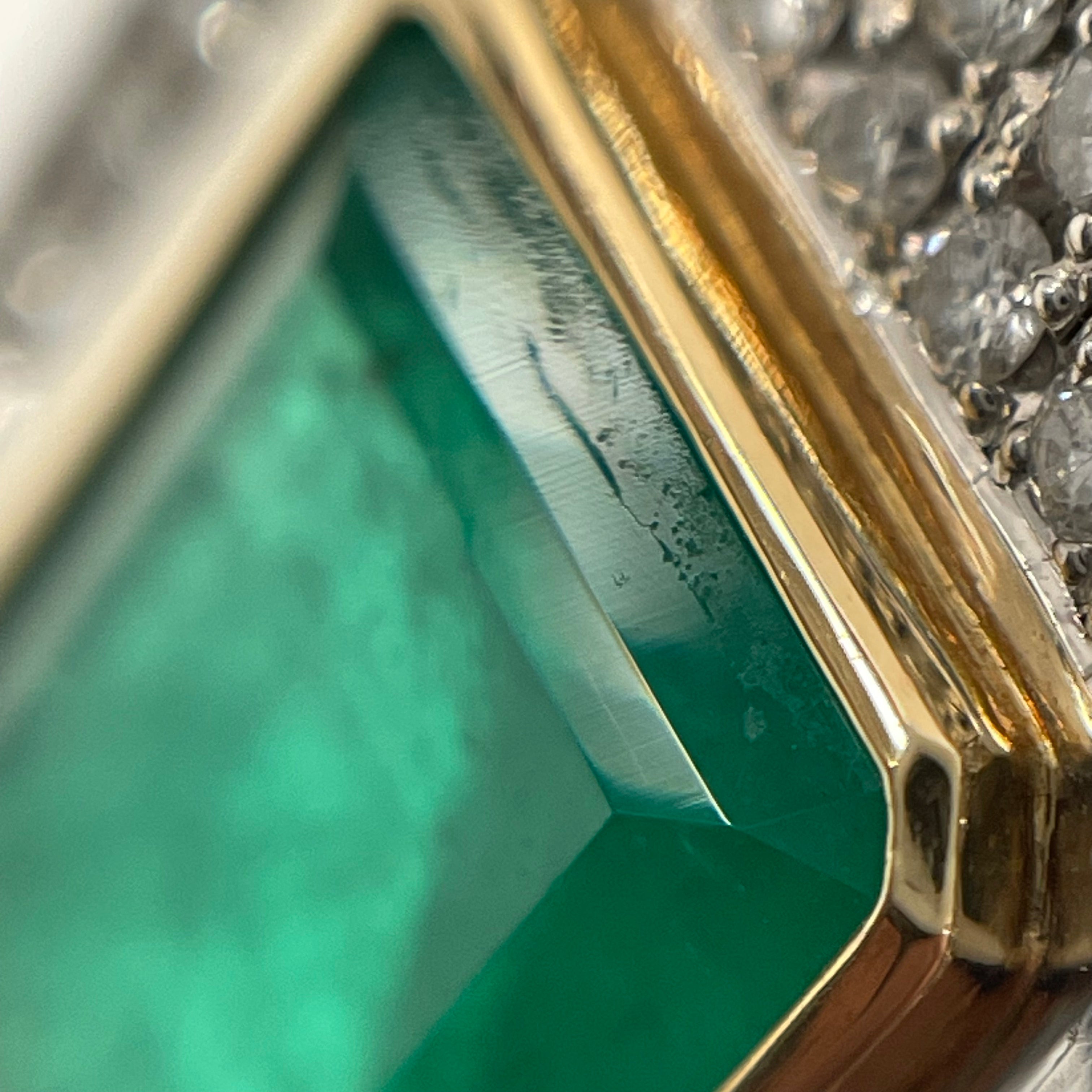 ノンブランド_Pt900/K18 _エメラルドリング_ E4.32ct/FD 0.78ct 30.8g _中古品