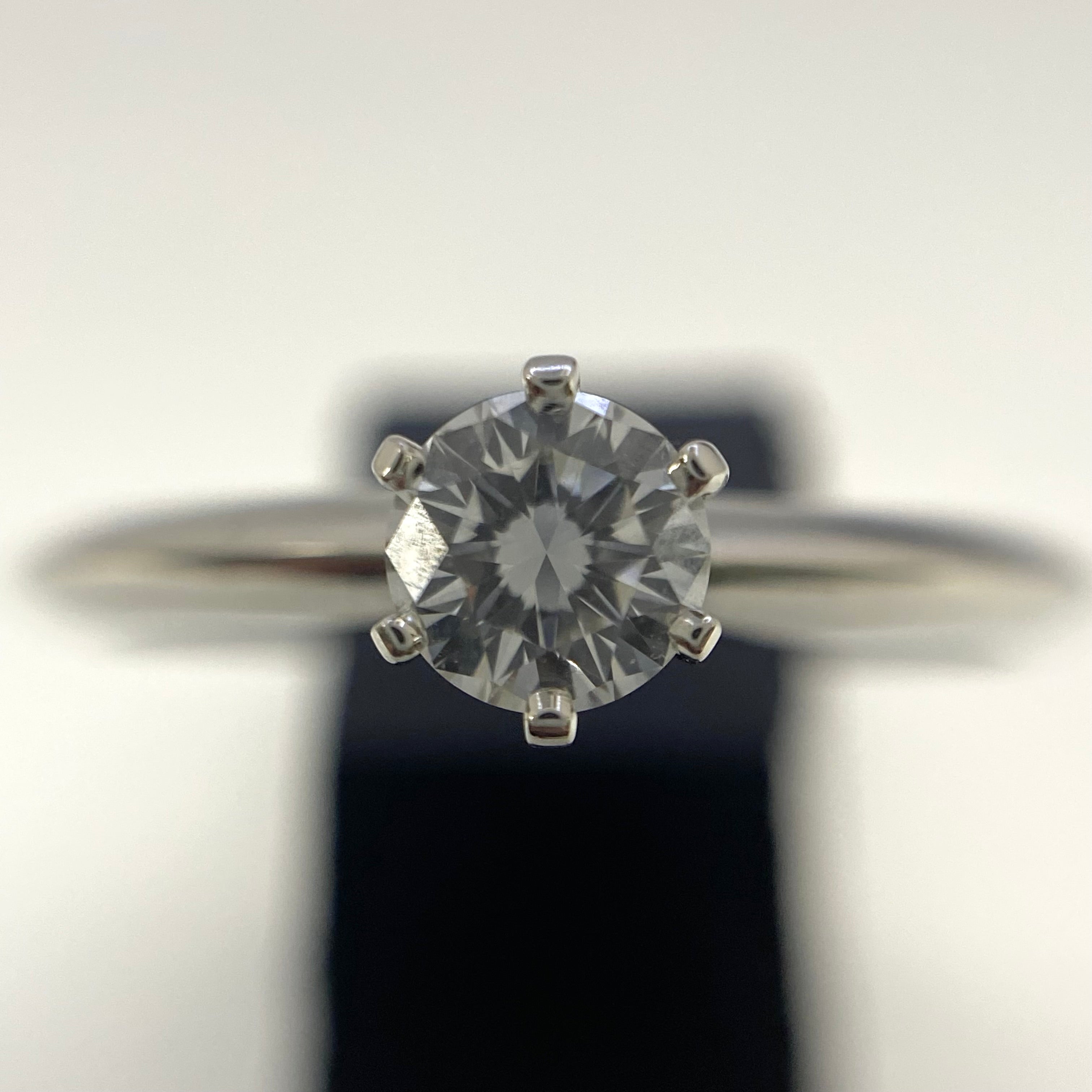 【送料無料】_TIFFANY &Co(ティファニー)_ソリティア ダイヤモンドリング_PLAT D0.24ct 2.7g_中古品