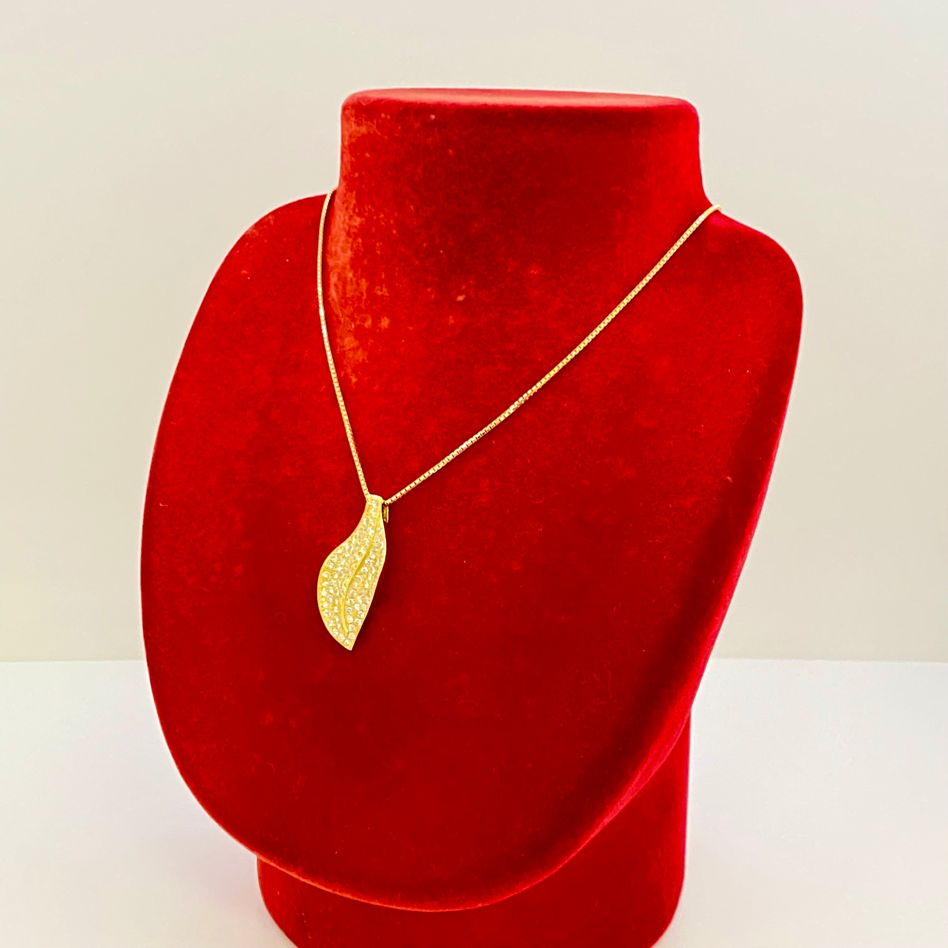 ノンブランド_K18 FD1.2ct_リーフモチーフ_ネックレス 12.7g_中古品