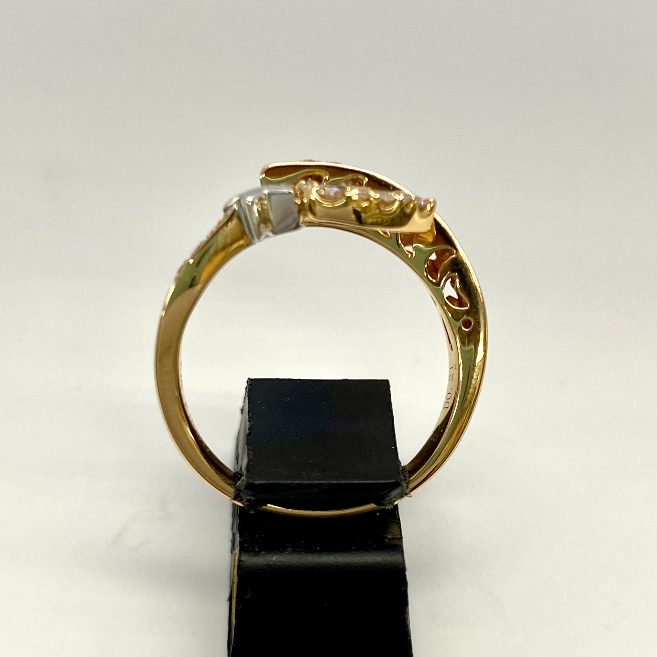 ノンブランド_K18/K18WG_FD0.34ct FD0.21ct_星形 リング 4.5g_中古品